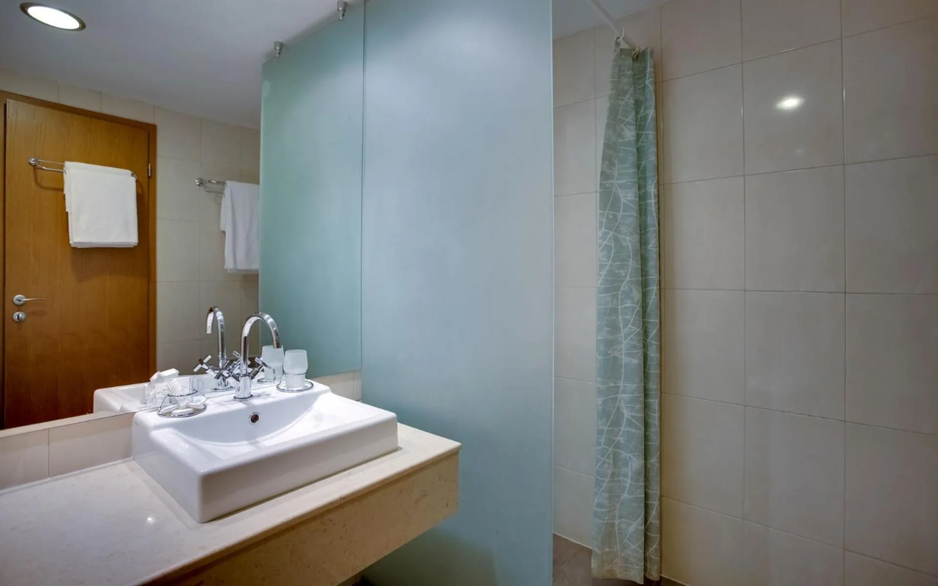 Bathroom in Effect Malina Residence Hotel