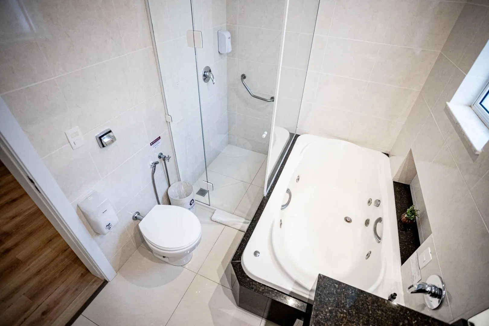 Shower in Planalto Select Hotel Ponta Grossa