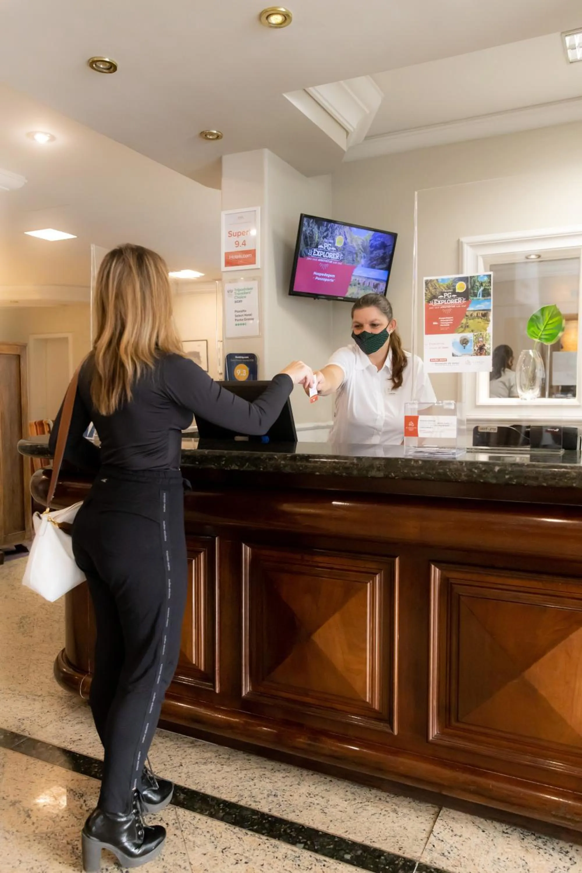 Staff in Planalto Select Hotel Ponta Grossa