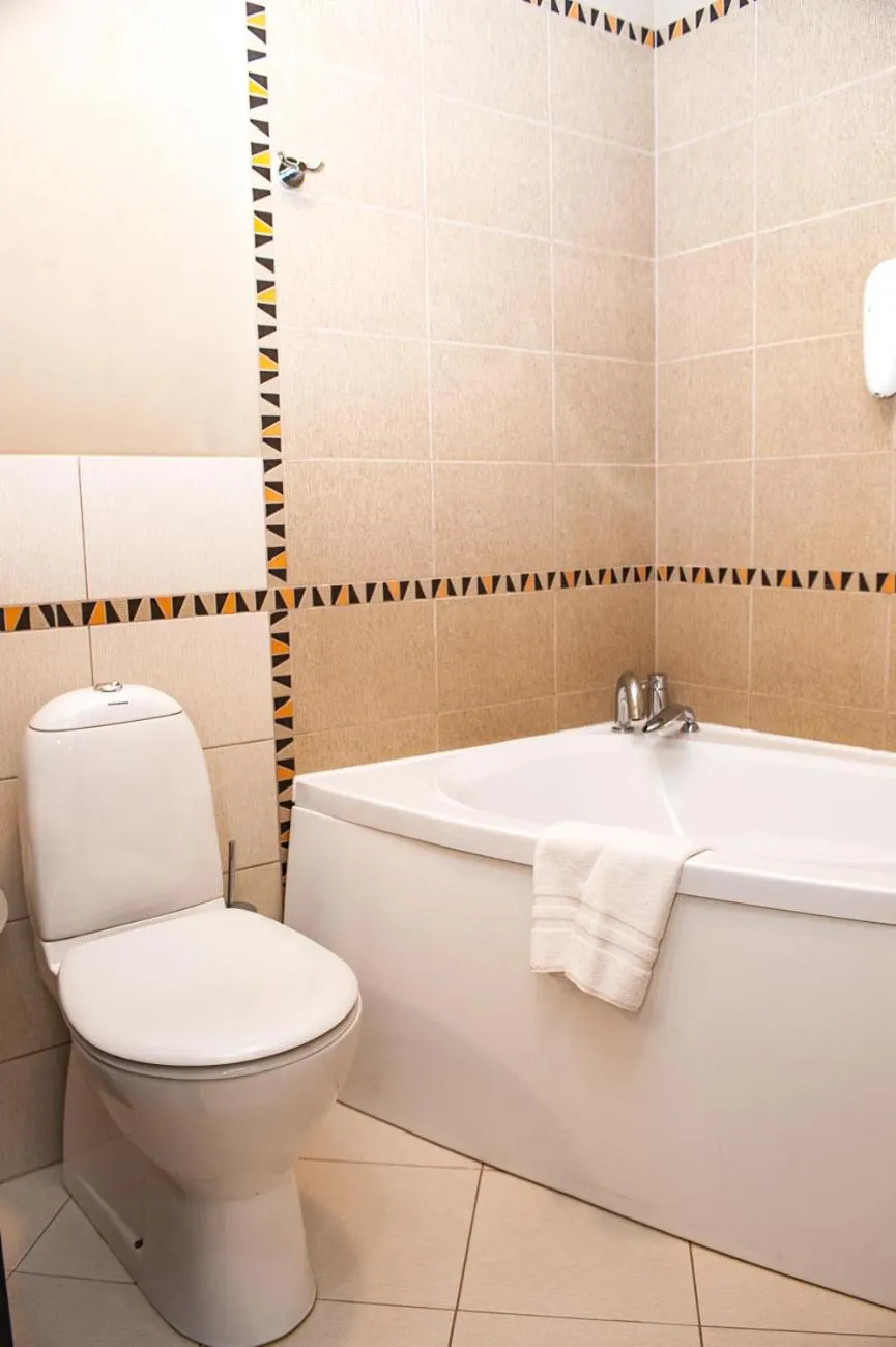 Bathroom in Port Hotel