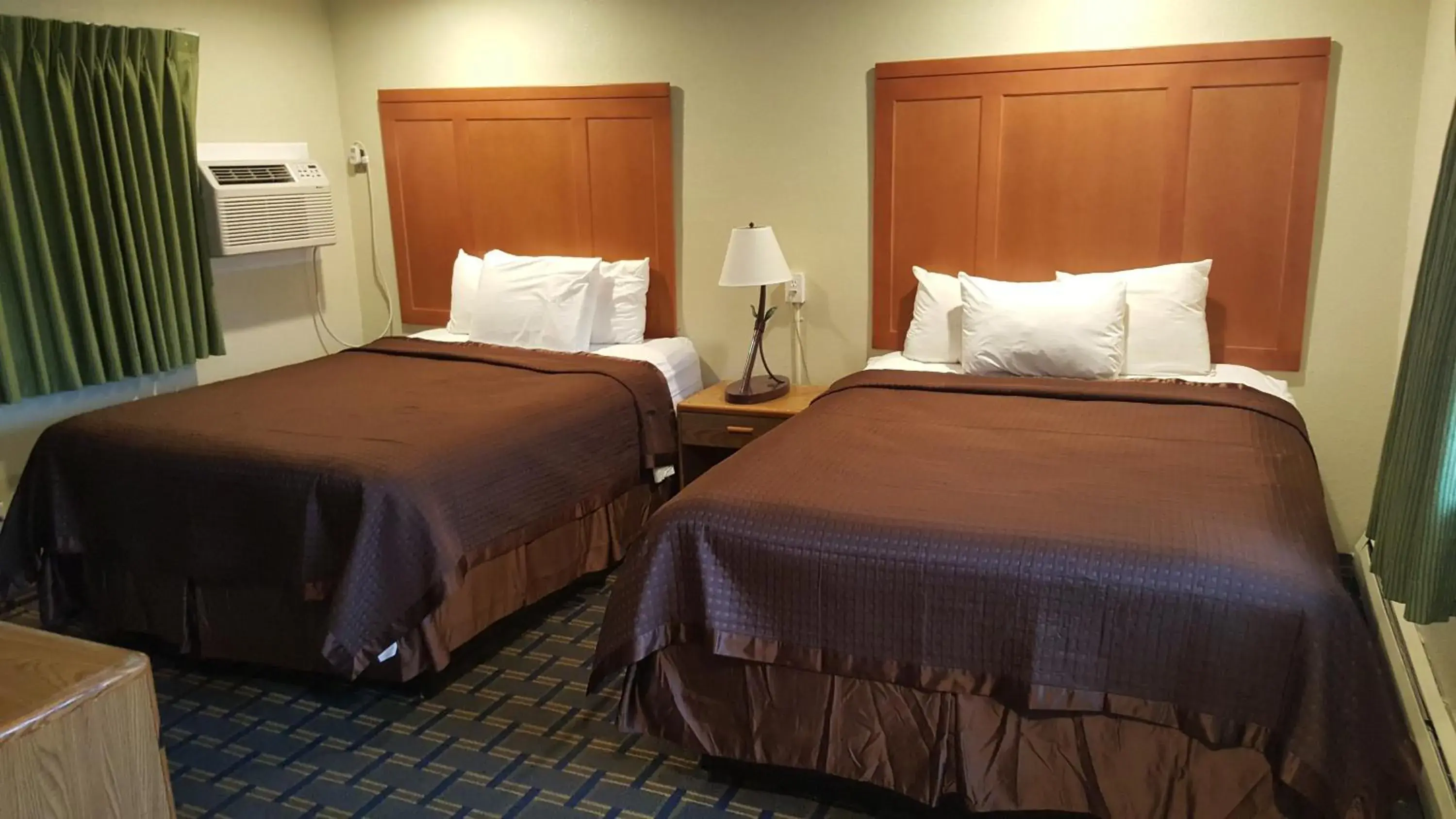 Double Room - Smoking in Budget Inn Tonawanda Double Room - Smoking in Budget Inn Tonawanda