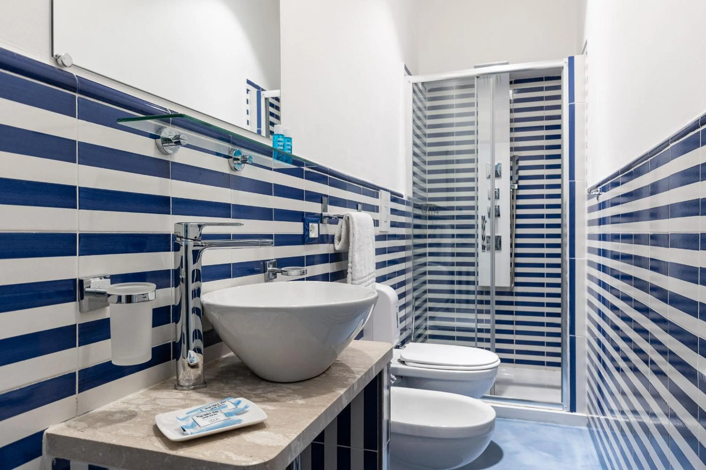 Shower in B&B Sapore di Mare nel Blu