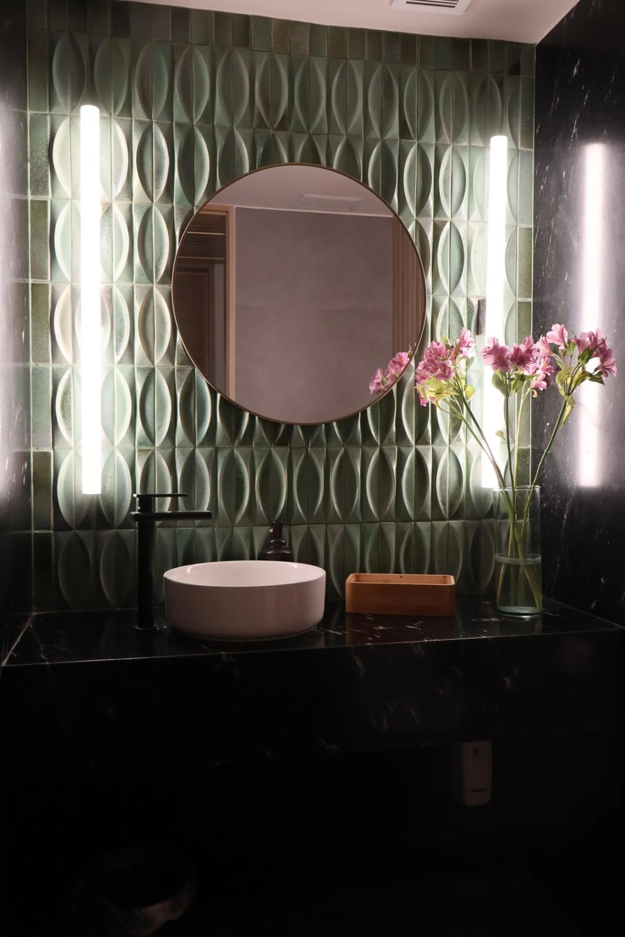 Bathroom in Seven Crown La Paz Malecon