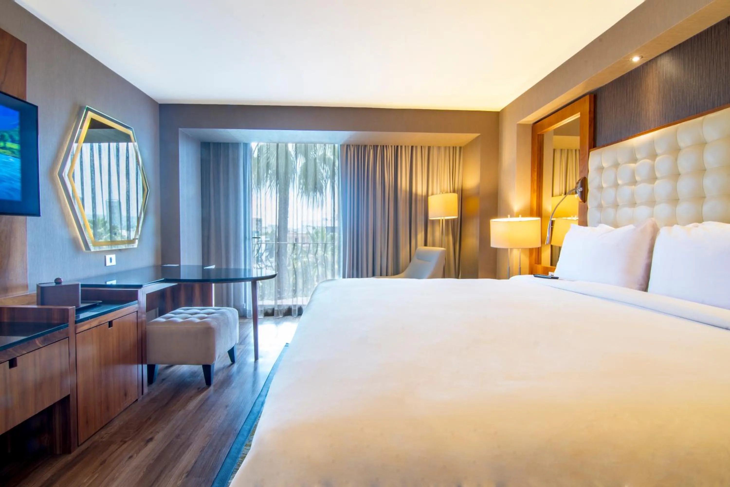 Bed in Hotel Lucerna Tijuana