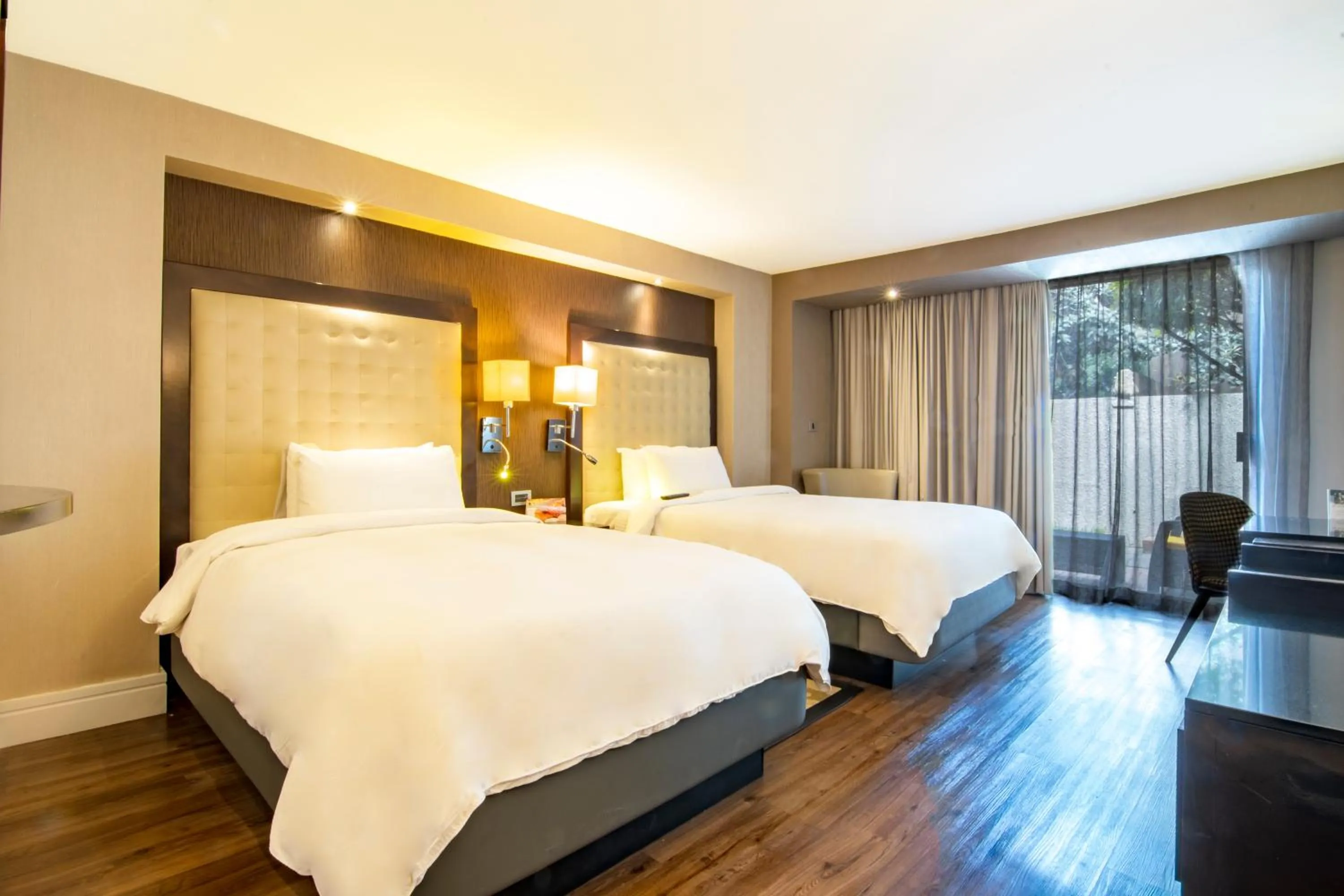 Bed in Hotel Lucerna Tijuana