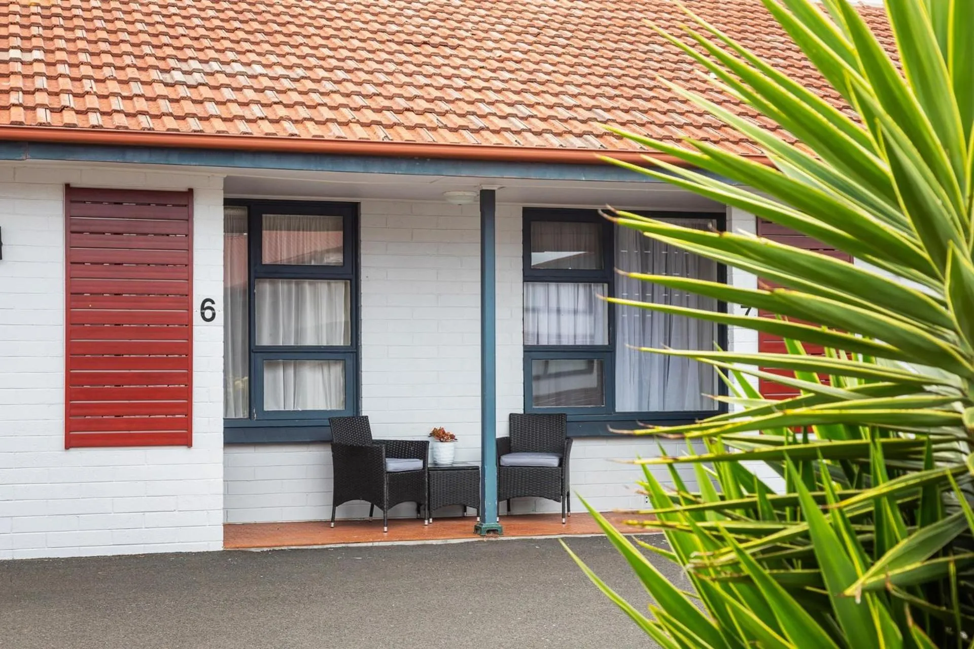 Property building in Robe Central Motel