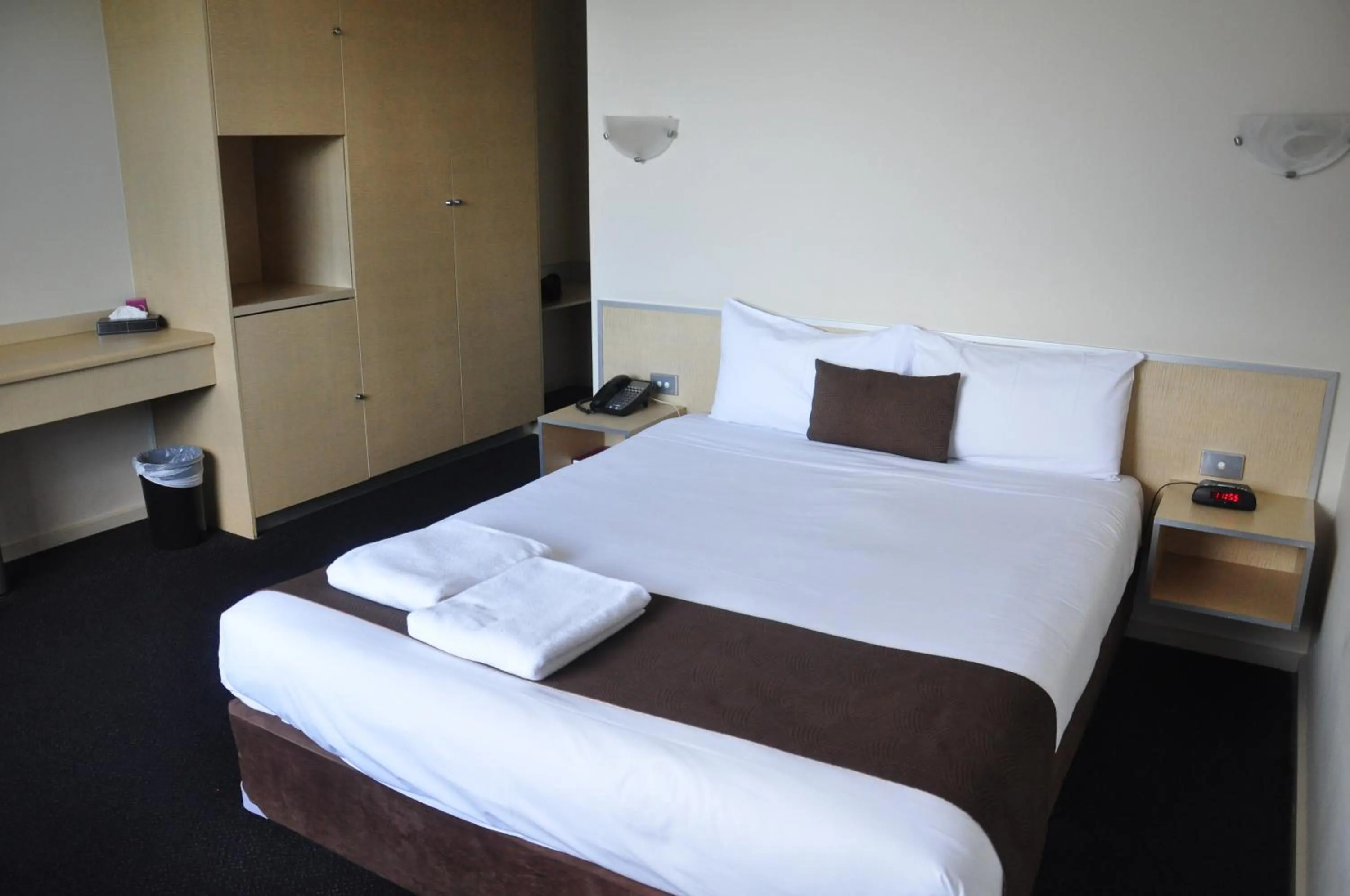 Bed in City Park Hotel