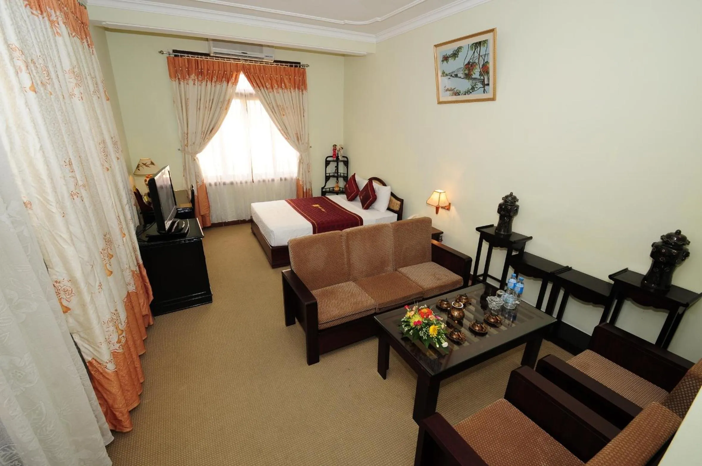 Bed in Duy Tan Hotel