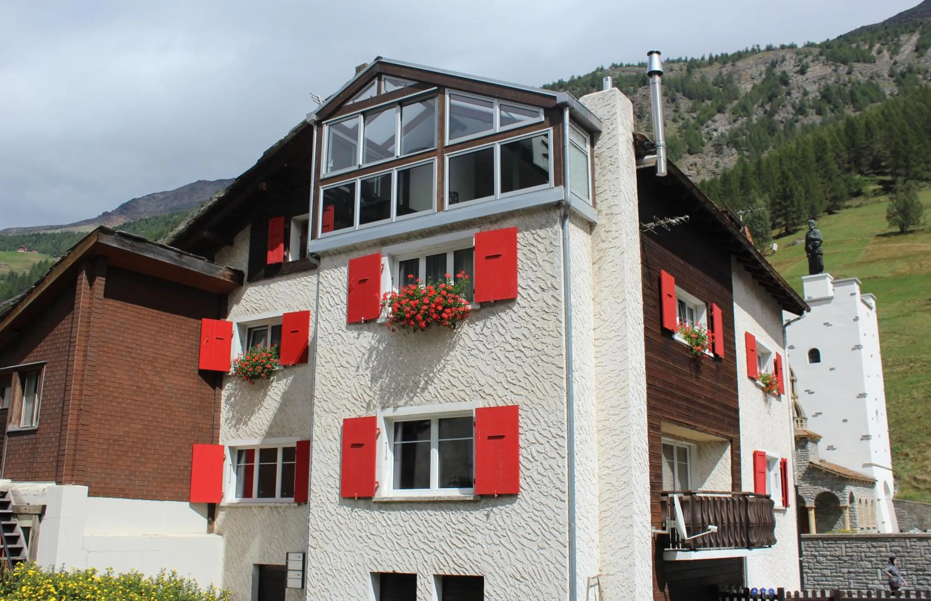 Property building in Haus Dorf 7