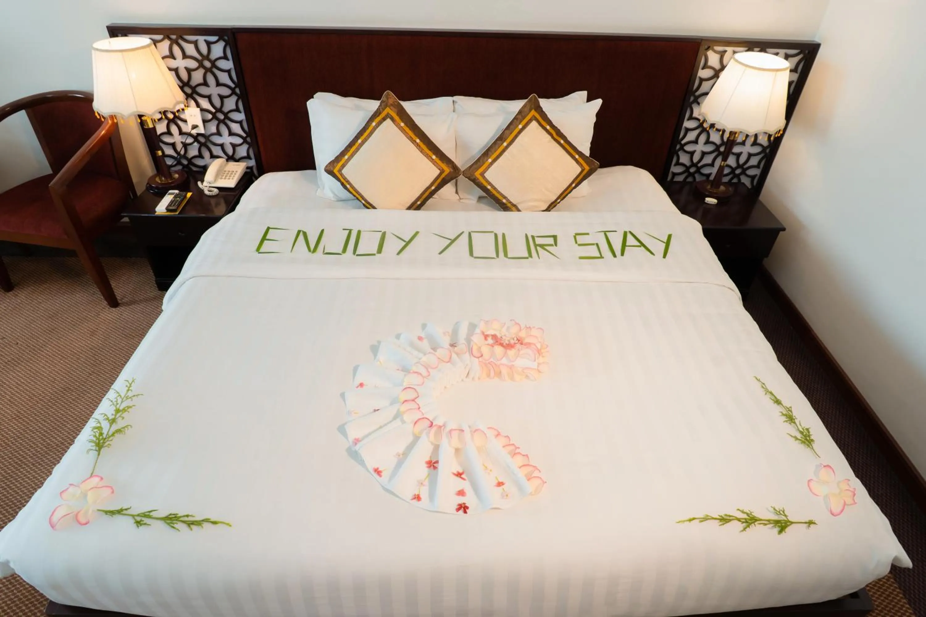 Bed in Century Riverside Hotel Hue