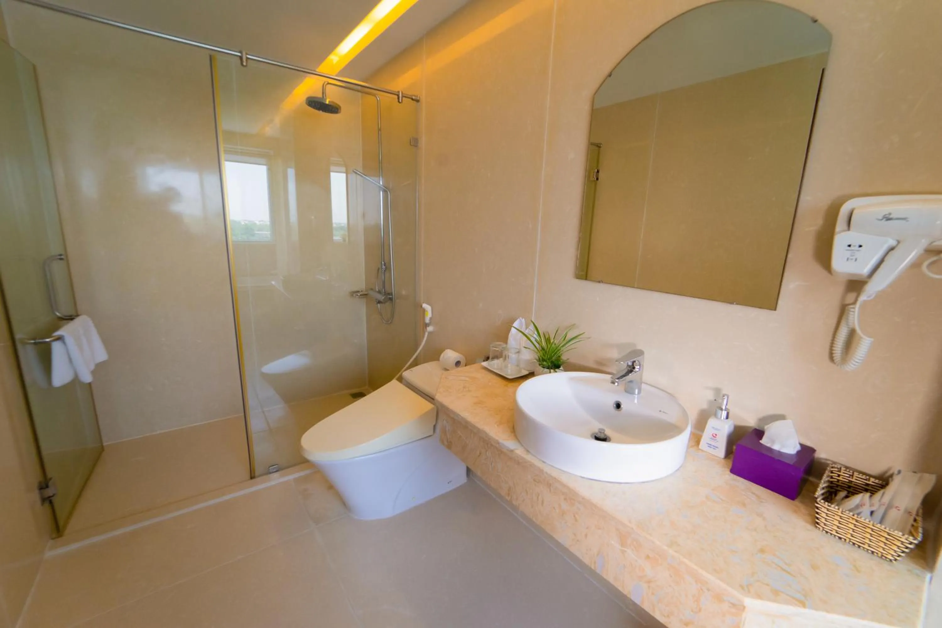 Bathroom in Century Riverside Hotel Hue