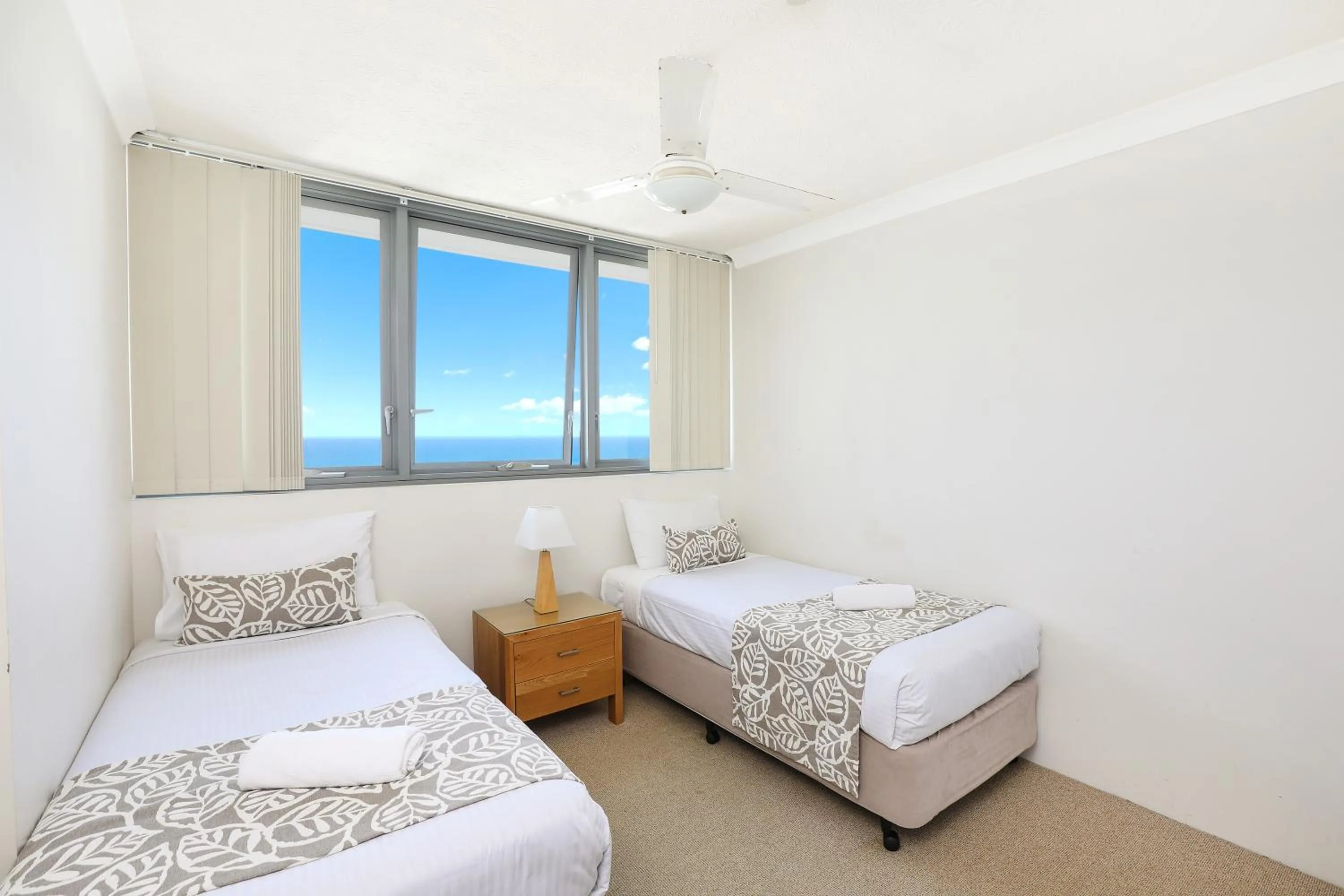 Bedroom, Bed in Majorca Isle Beachside Resort