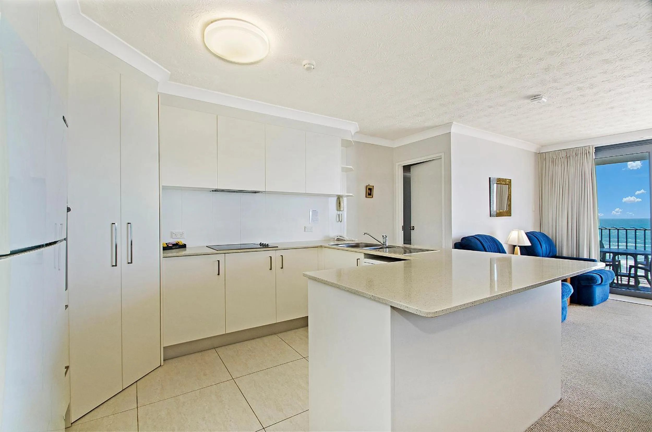 Kitchen or kitchenette in Majorca Isle Beachside Resort