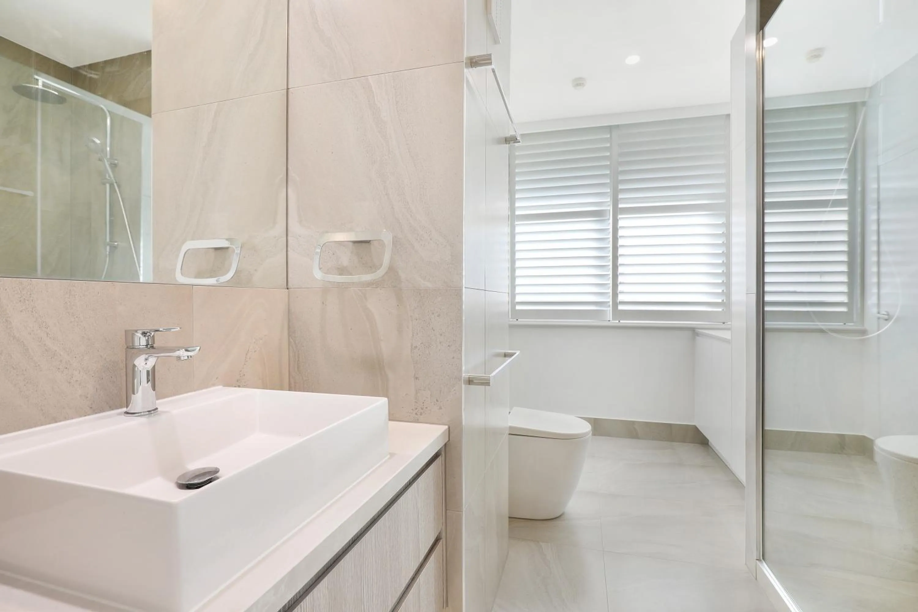 Toilet in Majorca Isle Beachside Resort