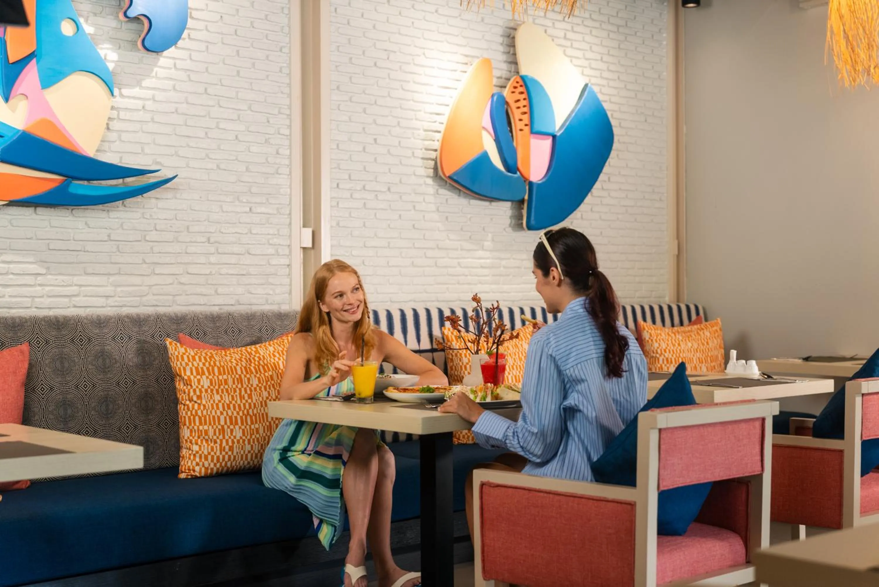 Restaurant/places to eat in Hotel IKON Phuket - SHA Extra Plus