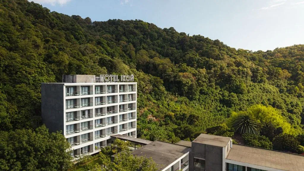 Property building in Hotel IKON Phuket - SHA Extra Plus