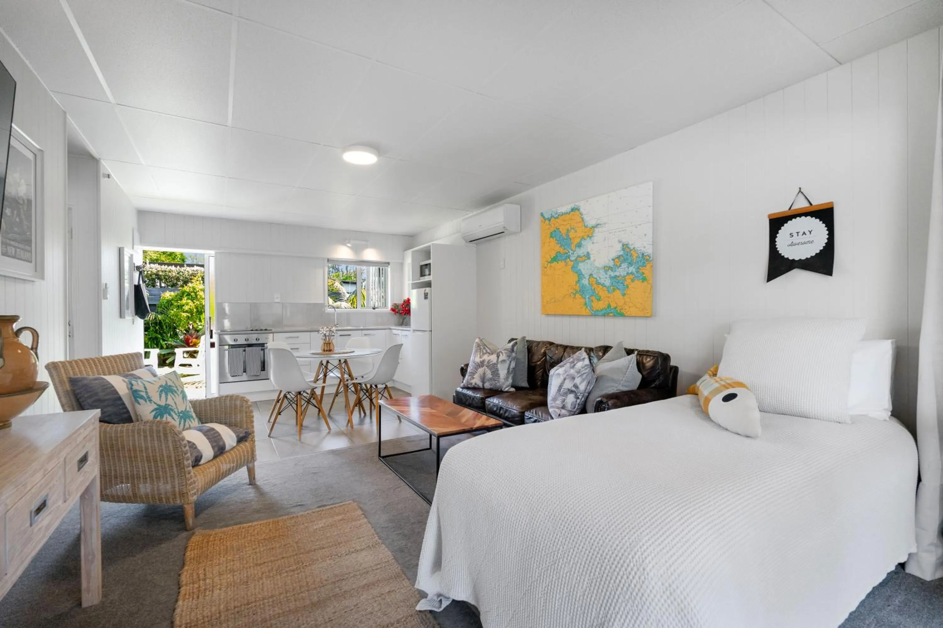 Living room, Bed in Stay Kerikeri