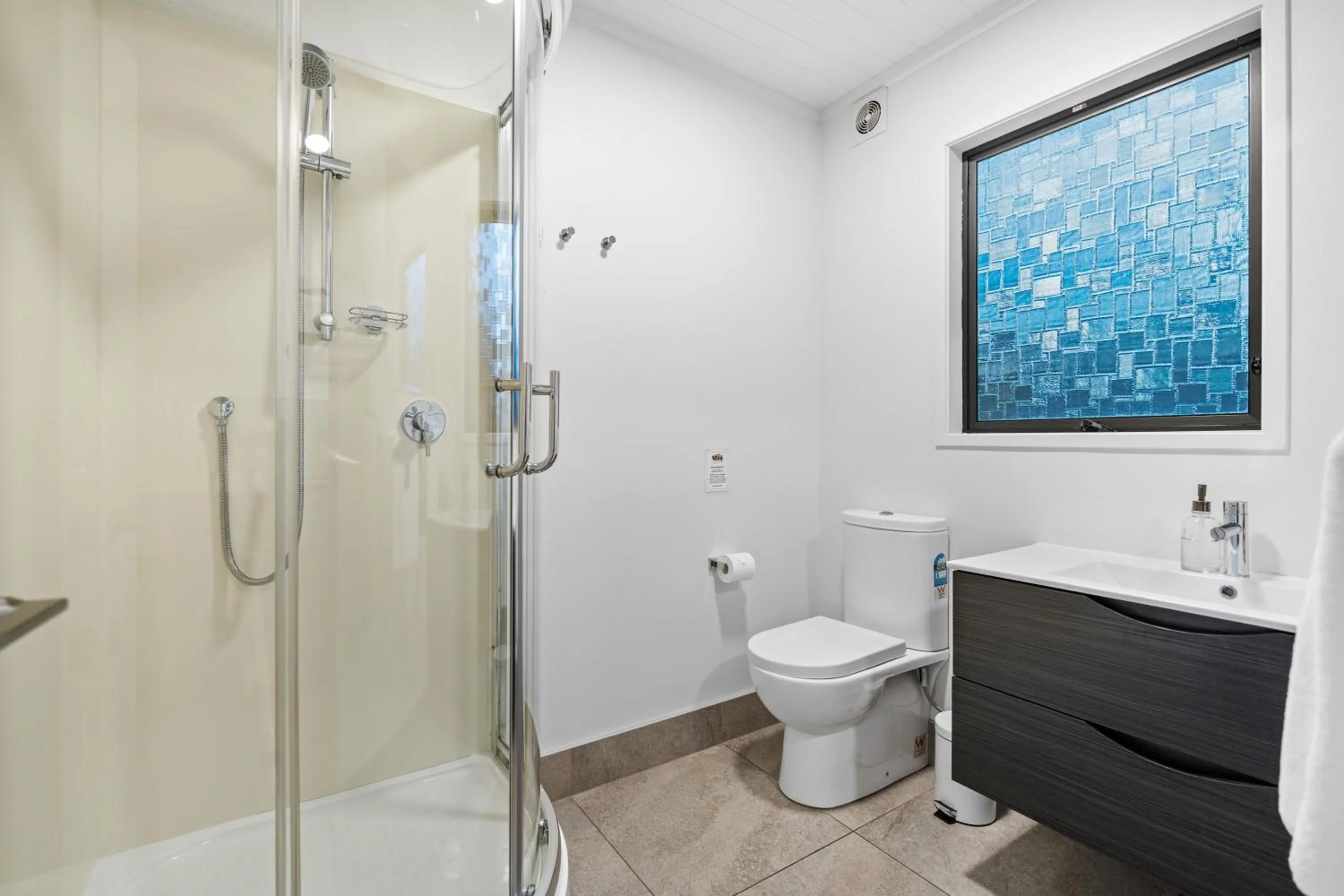 Shower in Stay Kerikeri