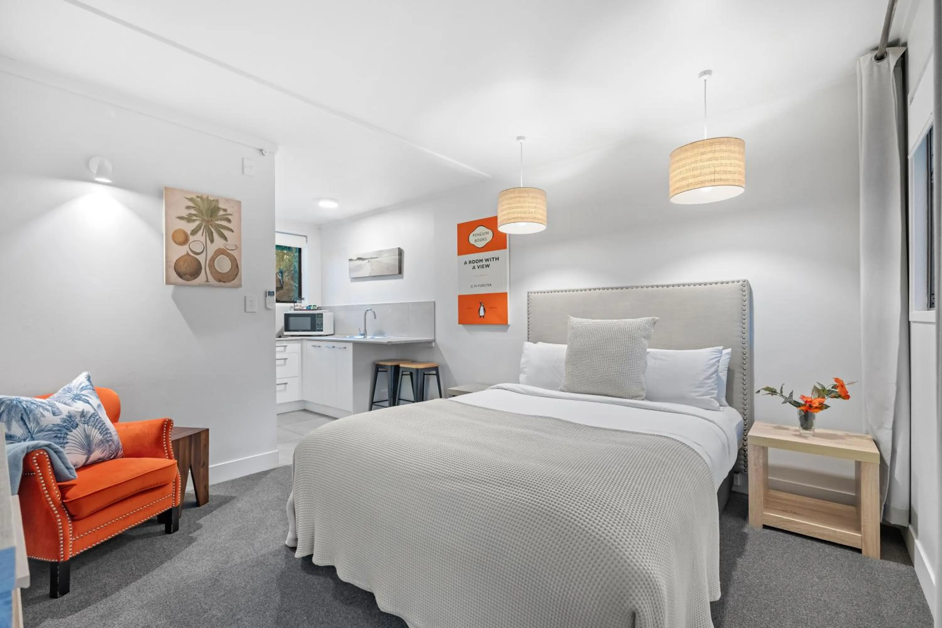 Photo of the whole room, Bed in Stay Kerikeri