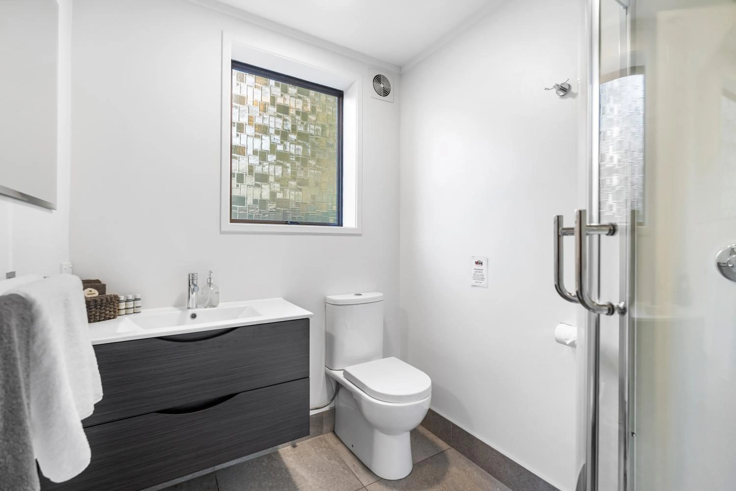 Toilet in Stay Kerikeri