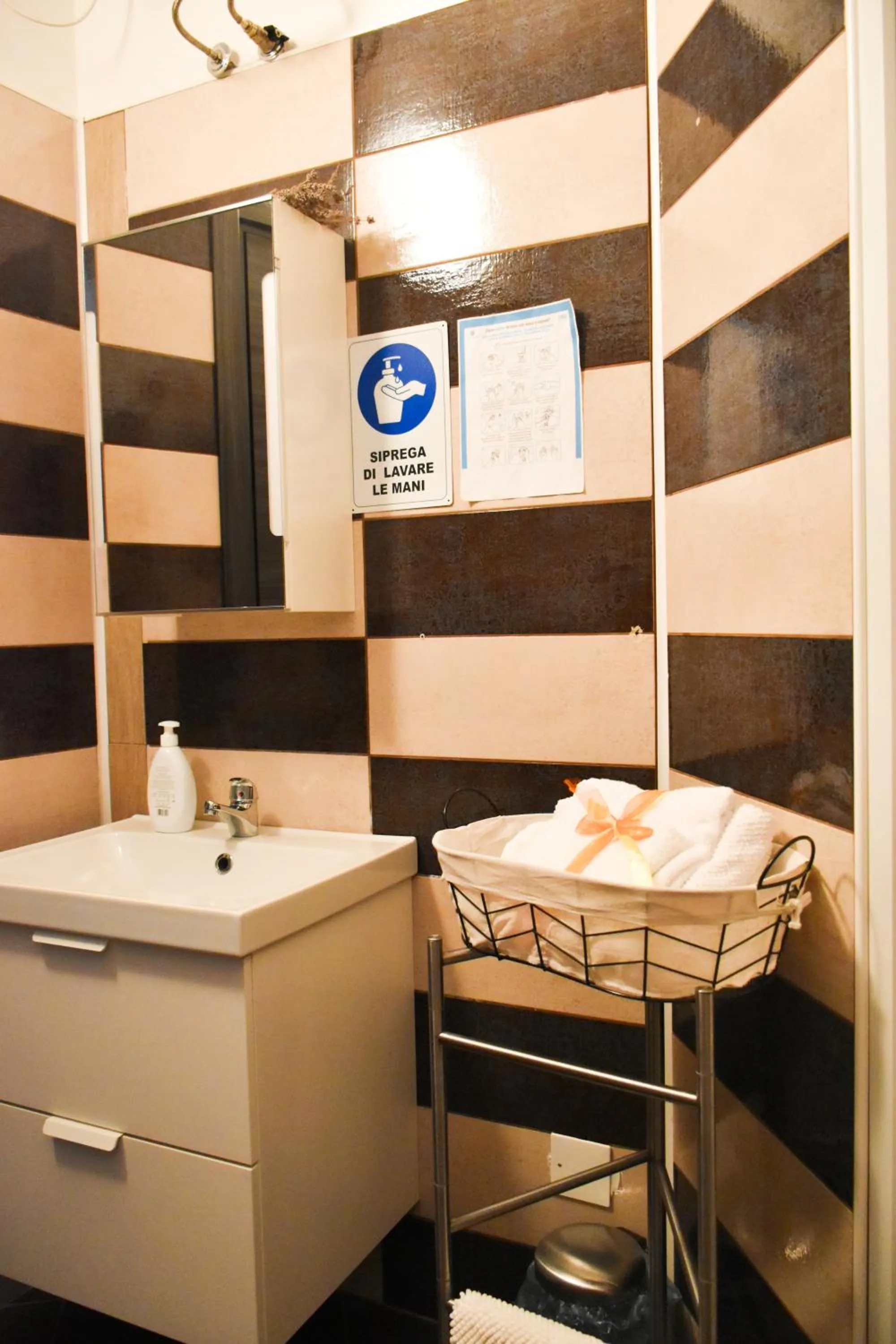 Bathroom in Bed And Salerno - Largo Campo - Appartamento
