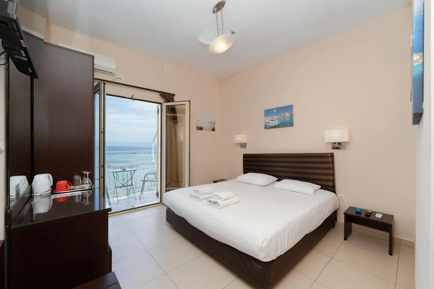 Sea view, Bed in Plaza