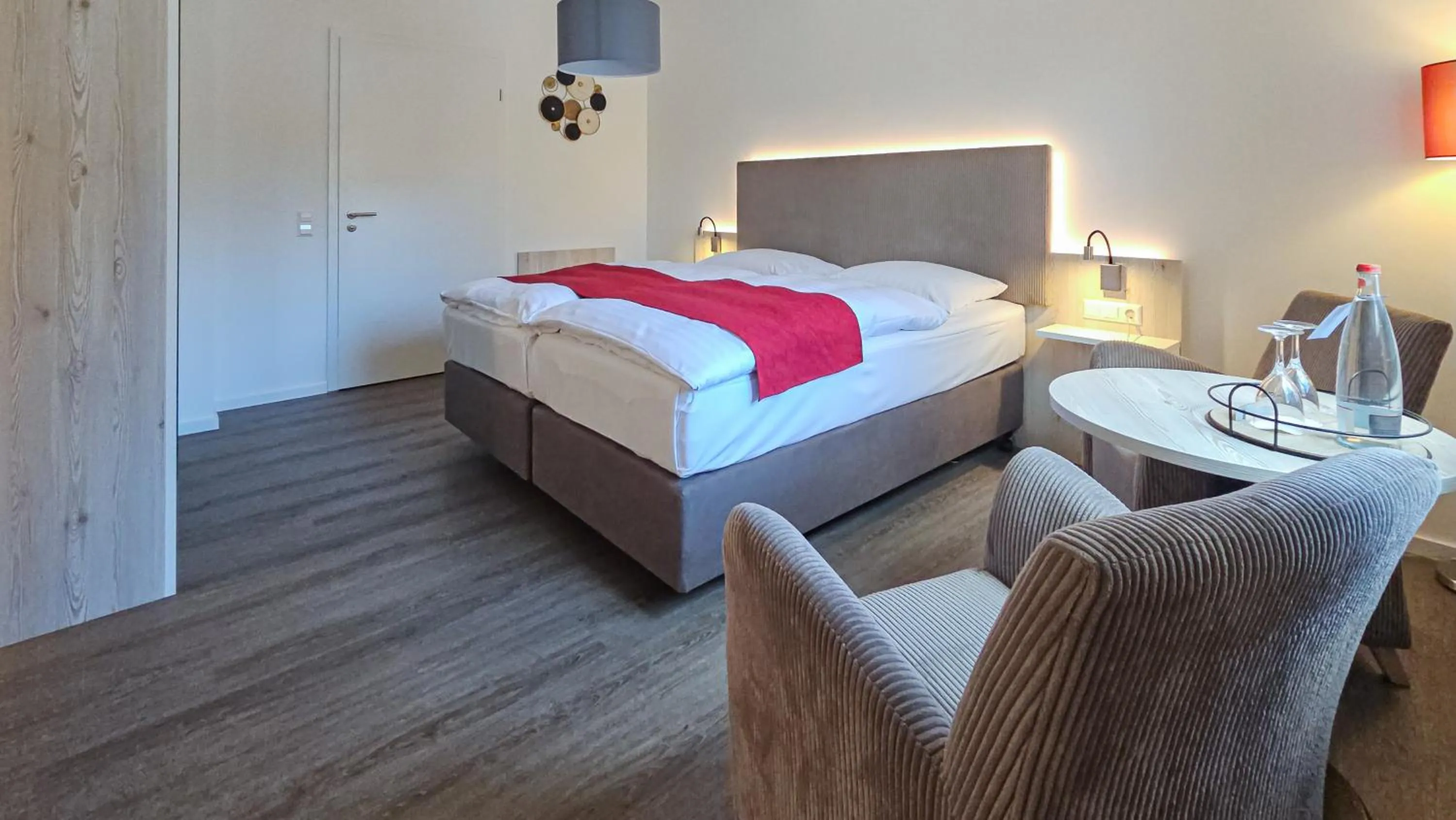 Bed in Hotel Zur Post