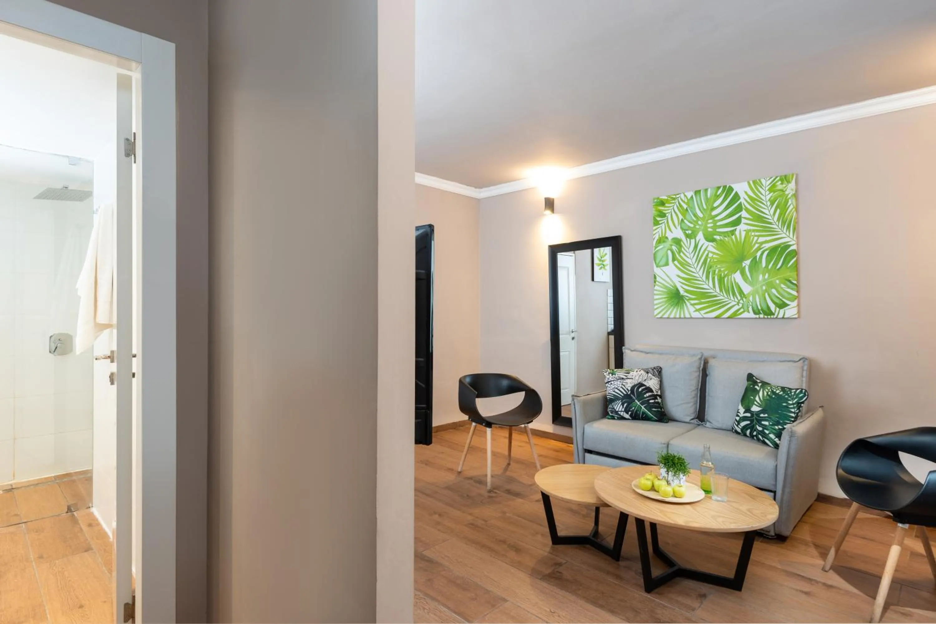 Living room in Erettz Dafna Travel Hotel