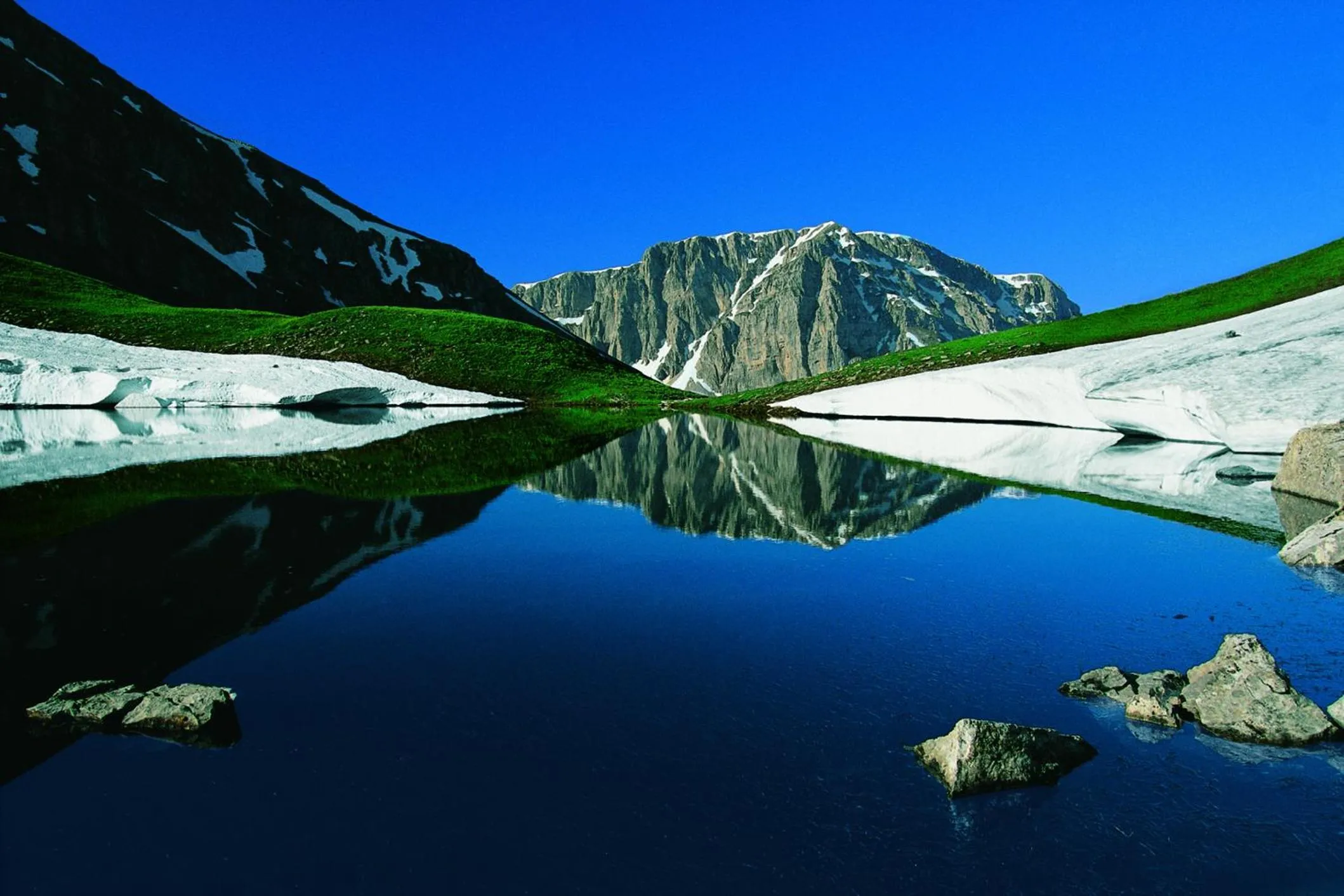 Natural landscape in Kipi Suites