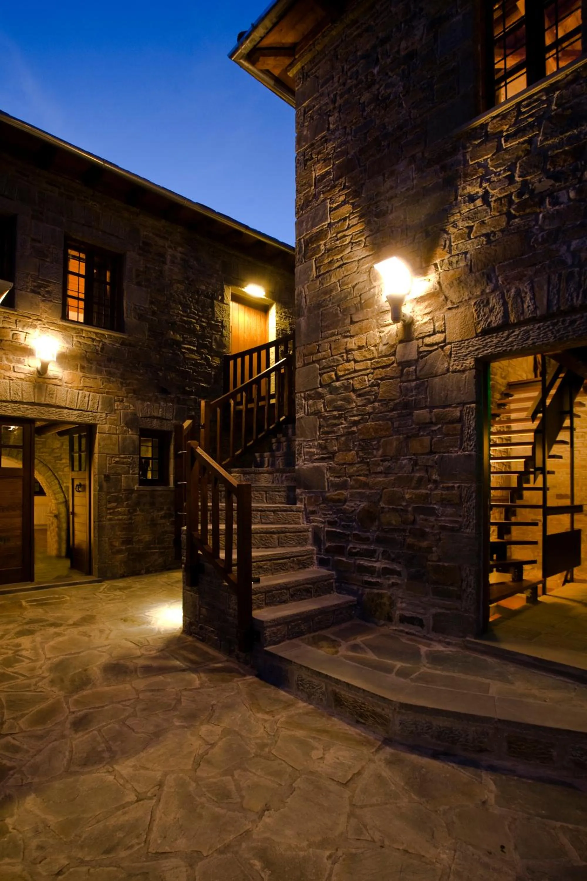 Facade/entrance in Kipi Suites