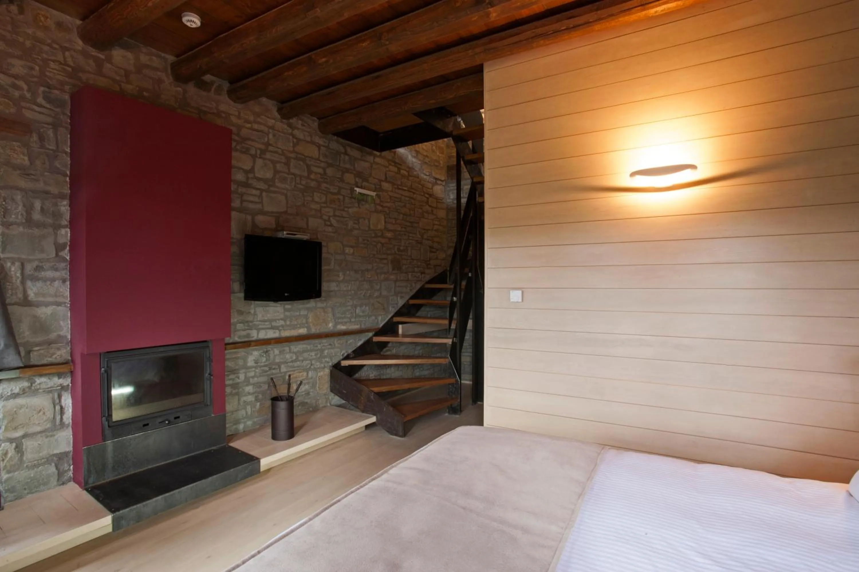 TV and multimedia in Kipi Suites