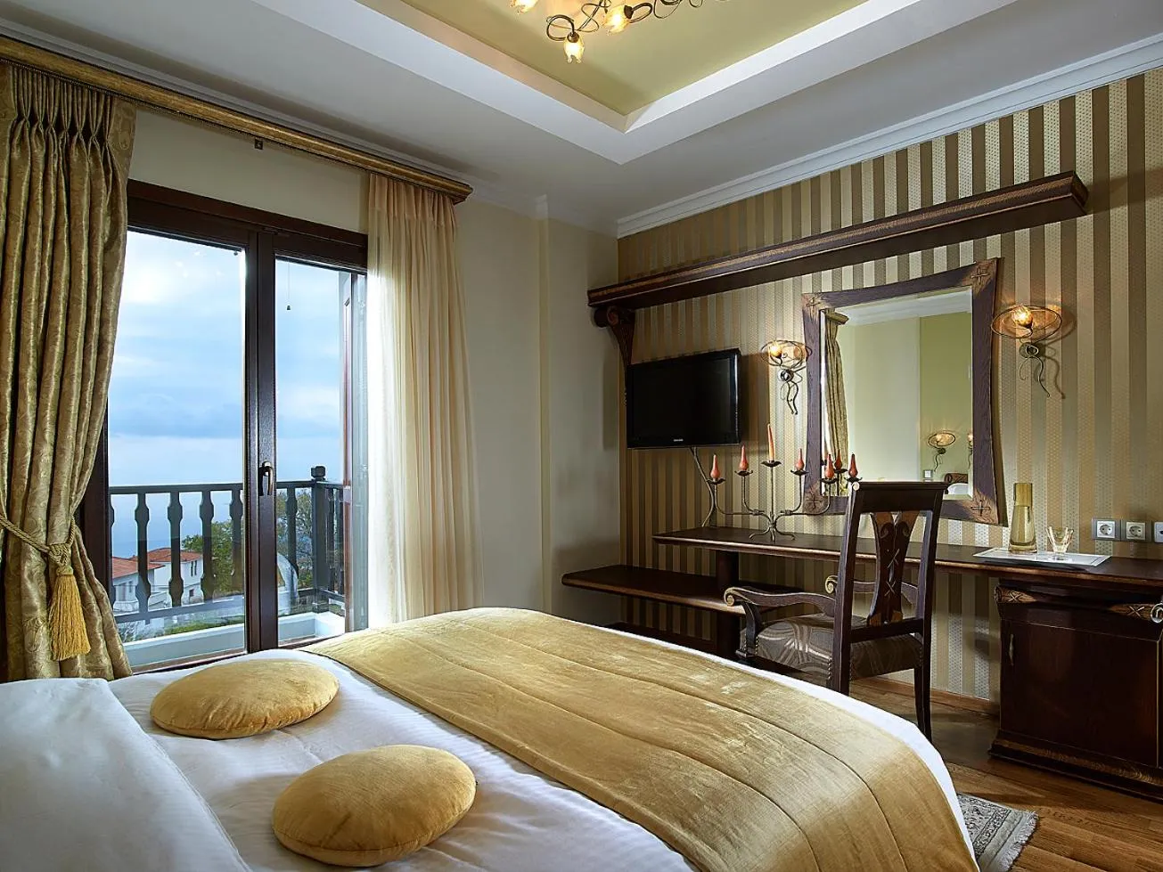 Photo of the whole room, Bed in Stevalia Hotel & Spa