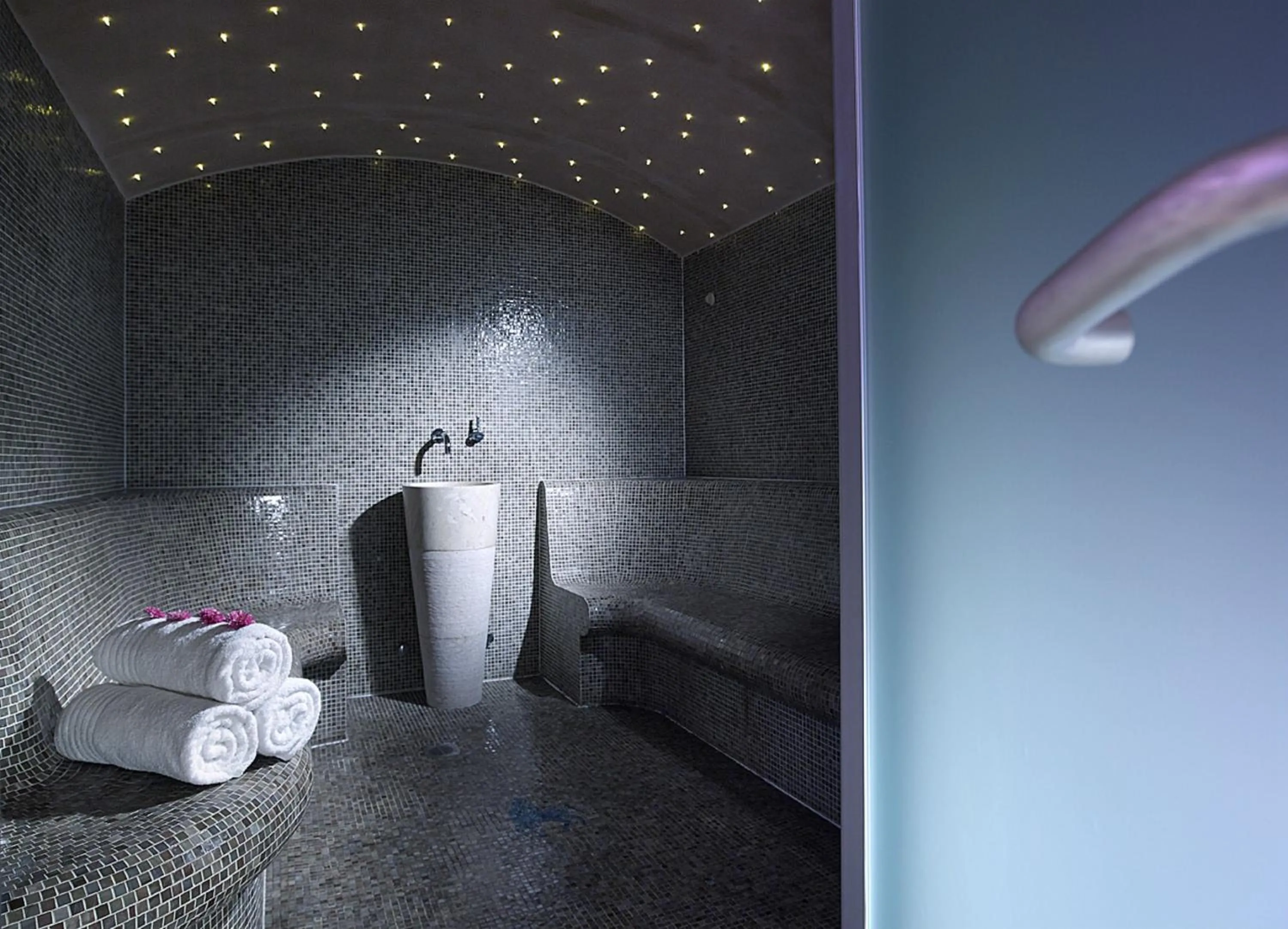 Steam room in Stevalia Hotel & Spa