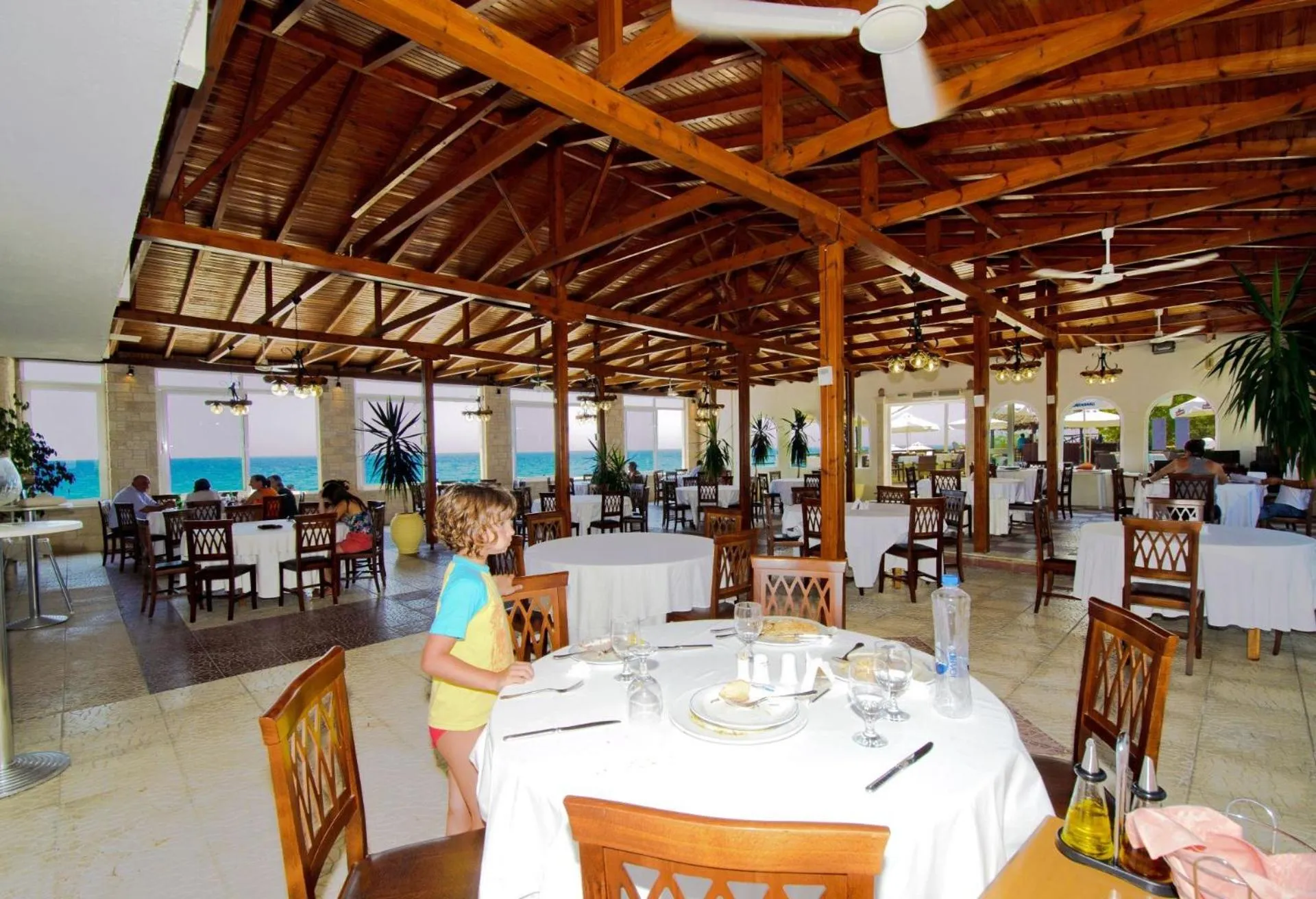 Banquet/Function facilities in Mendi Hotel