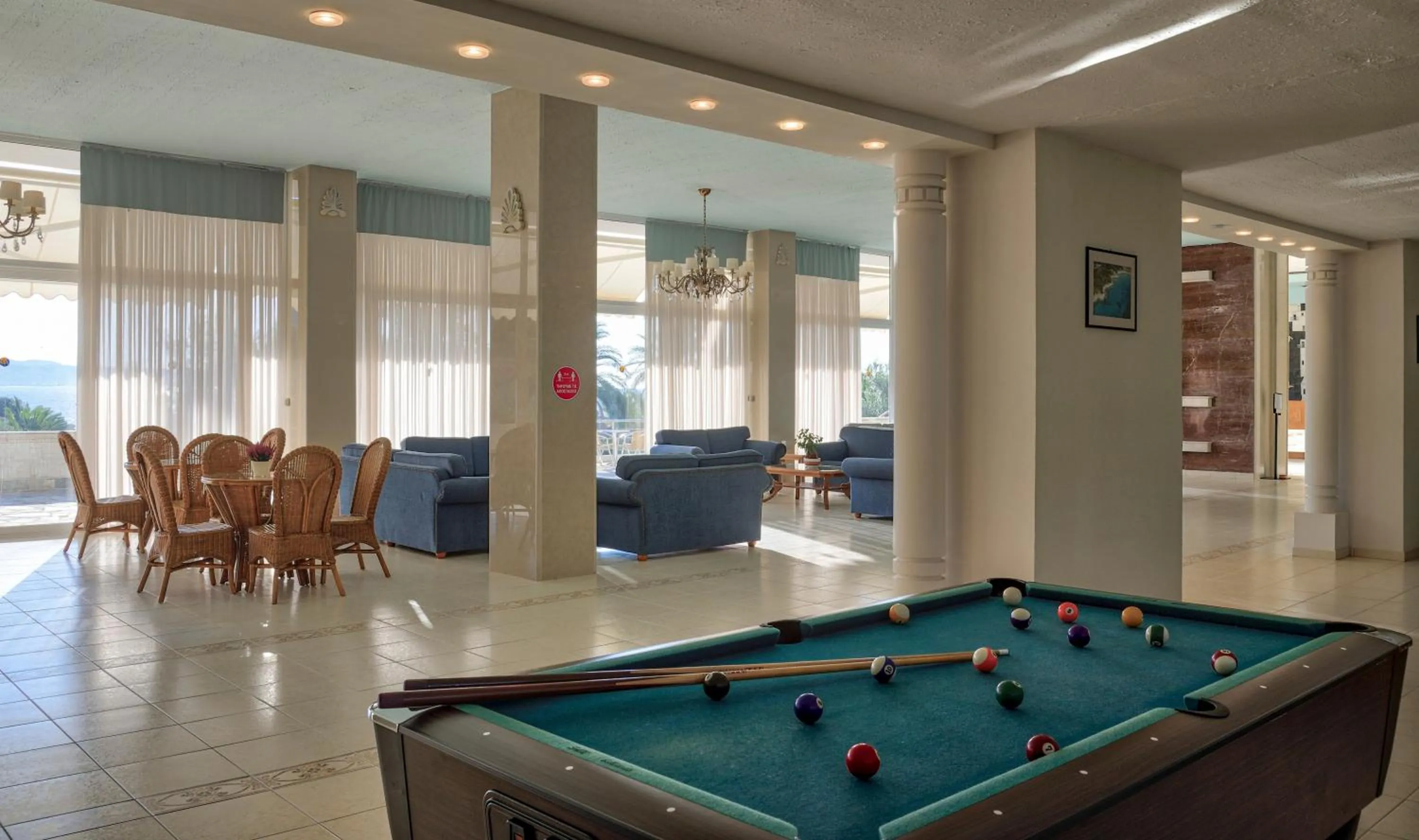 Billiard in Mendi Hotel