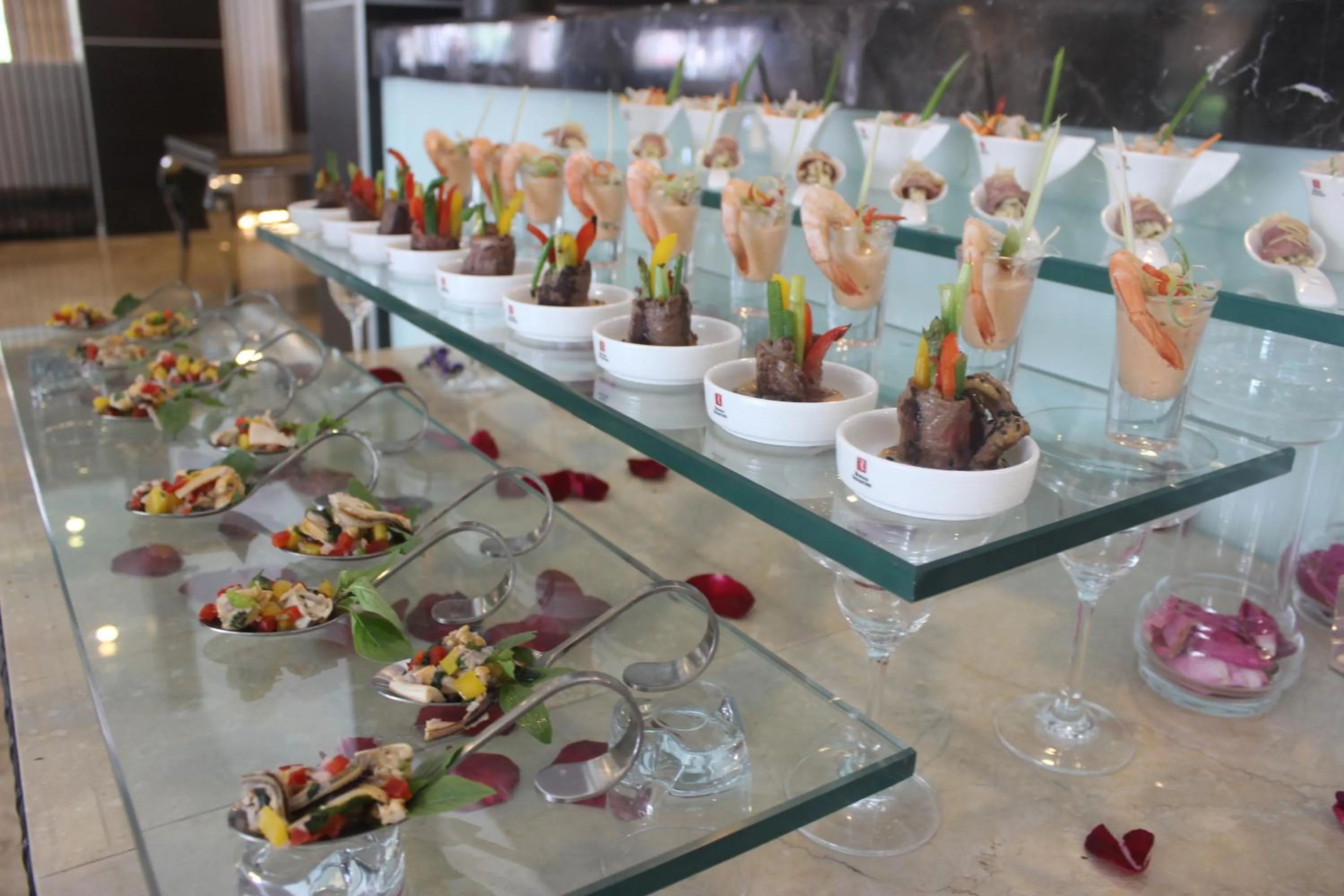 Royale Signature Hotel