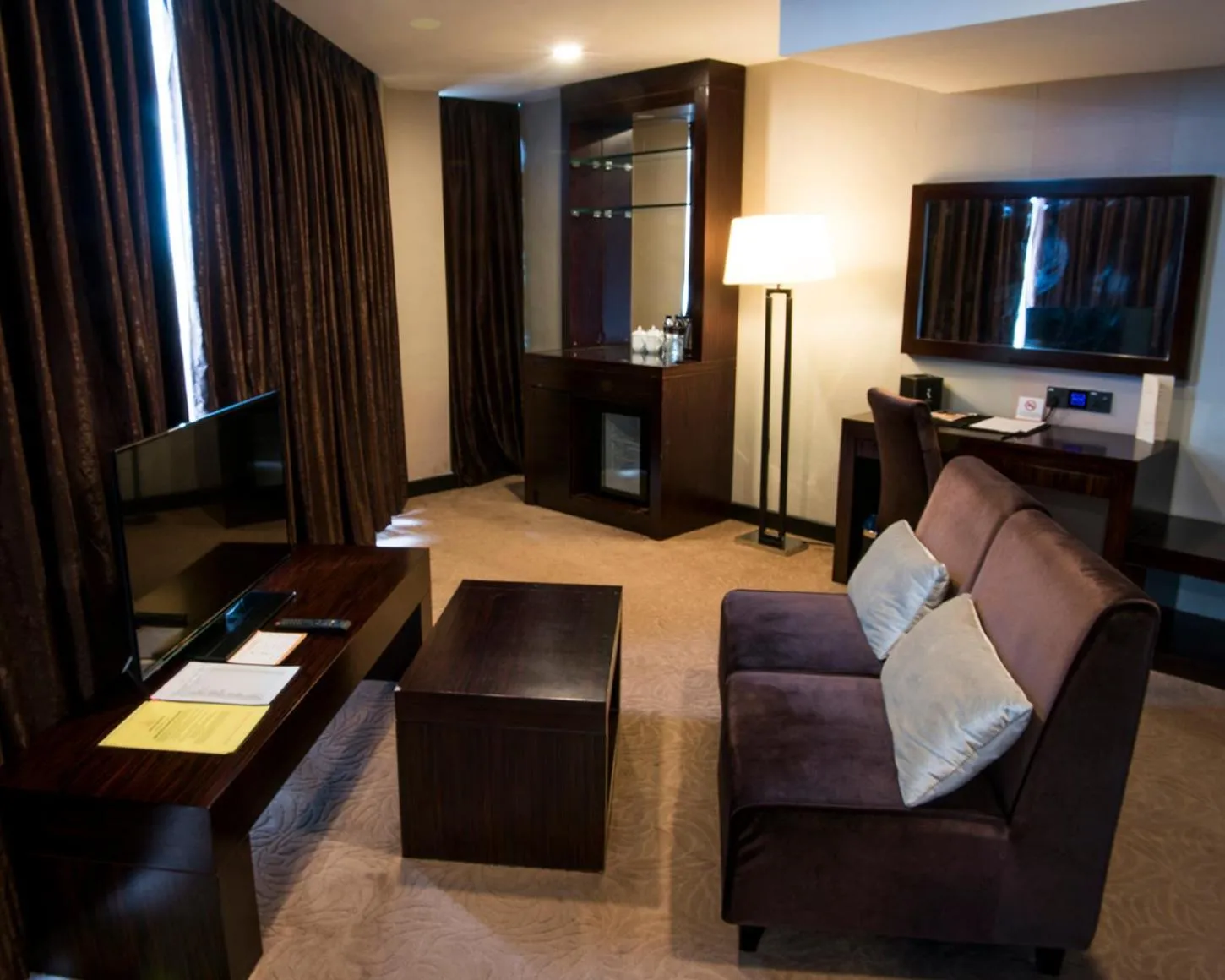 Royale Signature Hotel