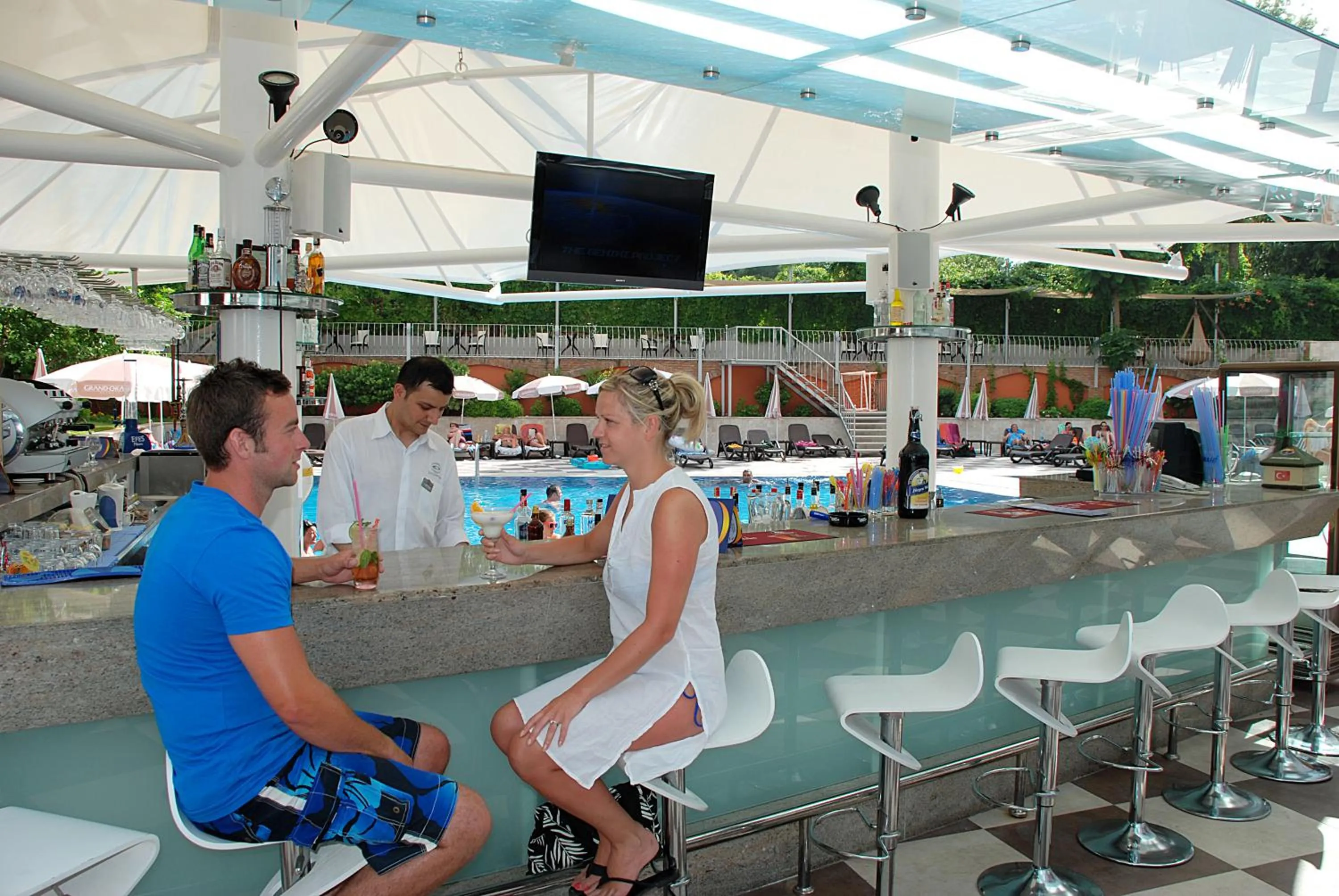 Lounge or bar in Grand Okan Hotel