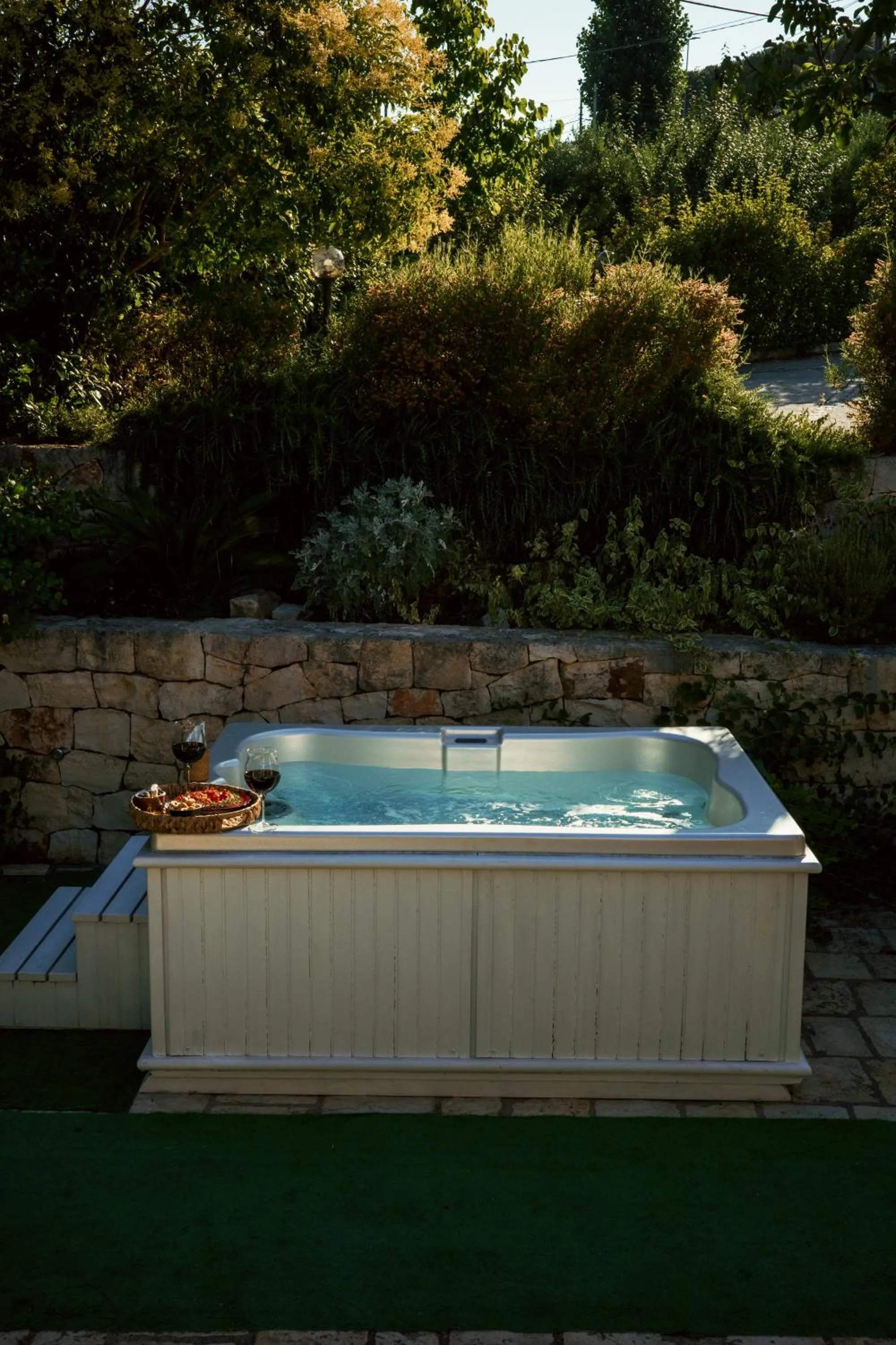 Hot Tub in I Trulli del Tupparello
