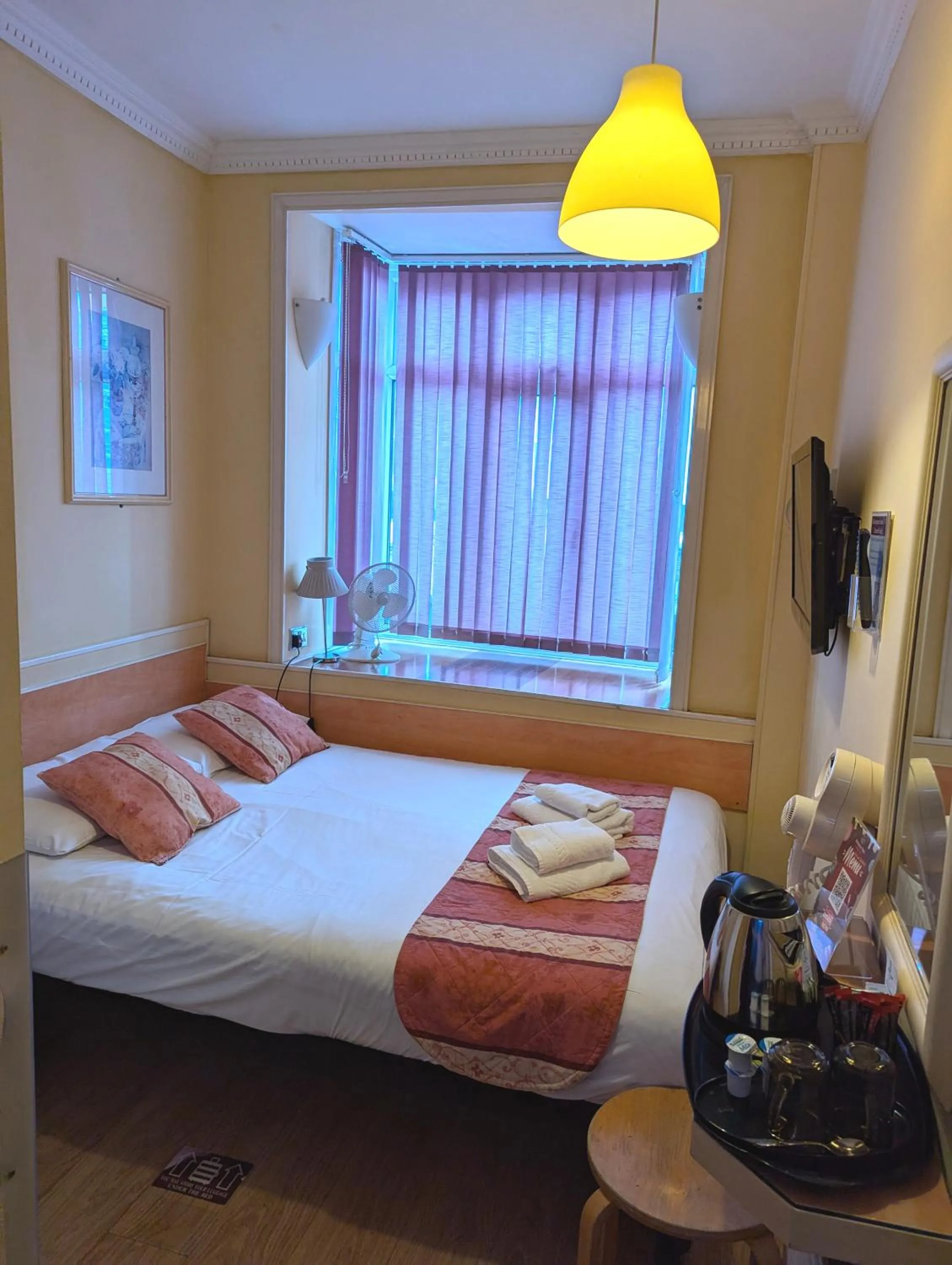 Bed in Shakespeare Hotel