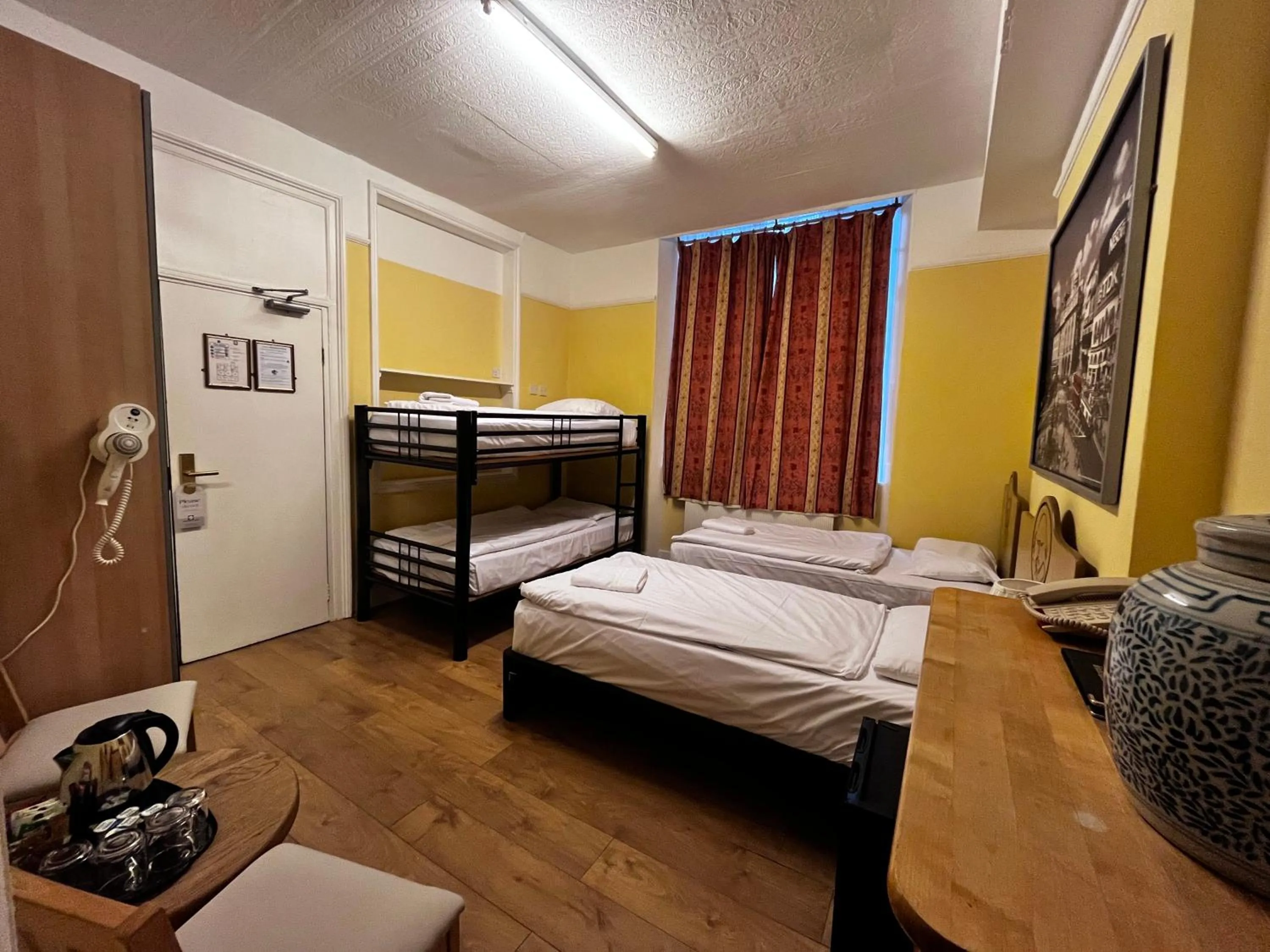 Bed in Shakespeare Hotel