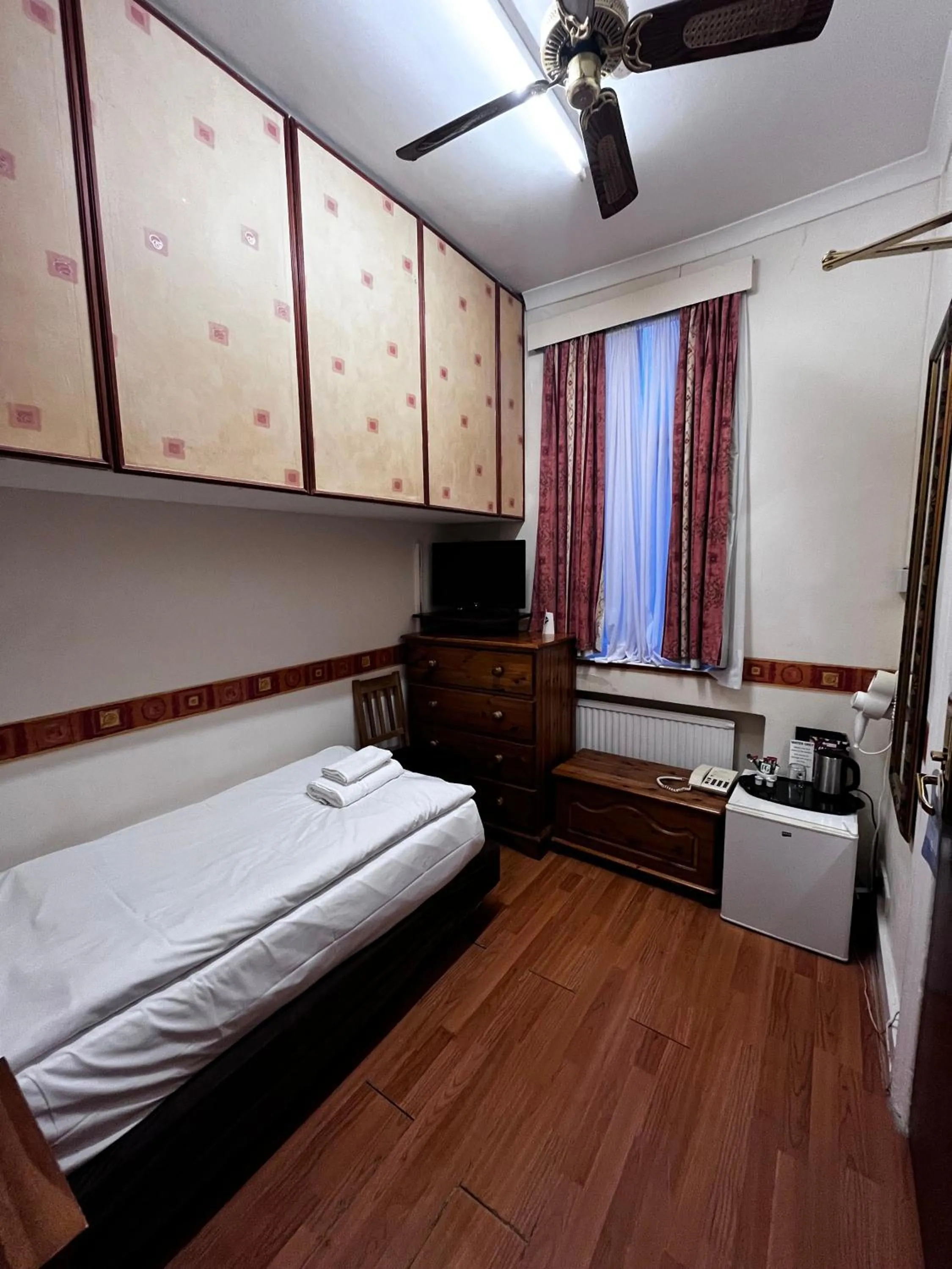 Bed in Dolphin Hotel