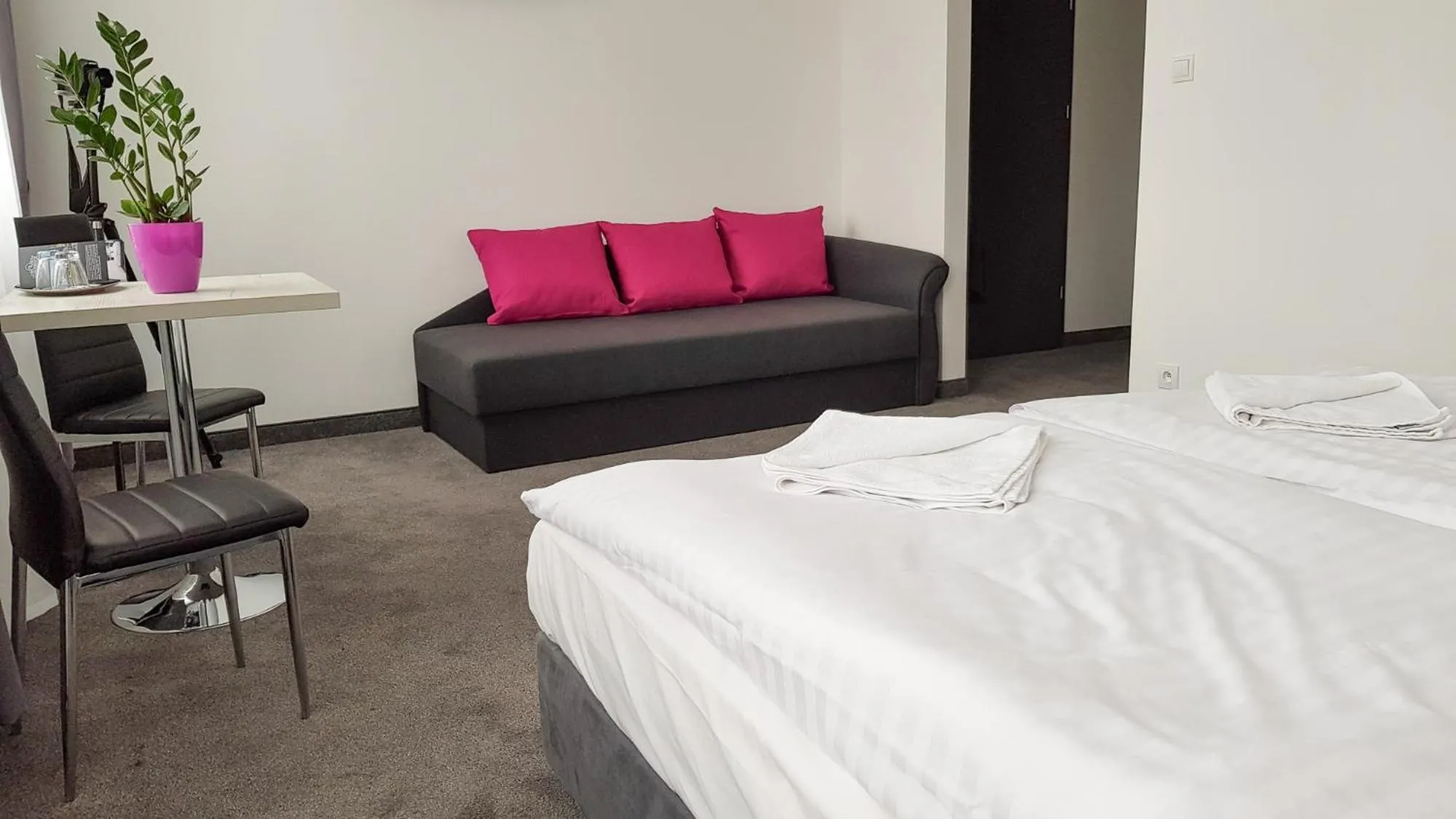 Bed in Hotel Roztocze