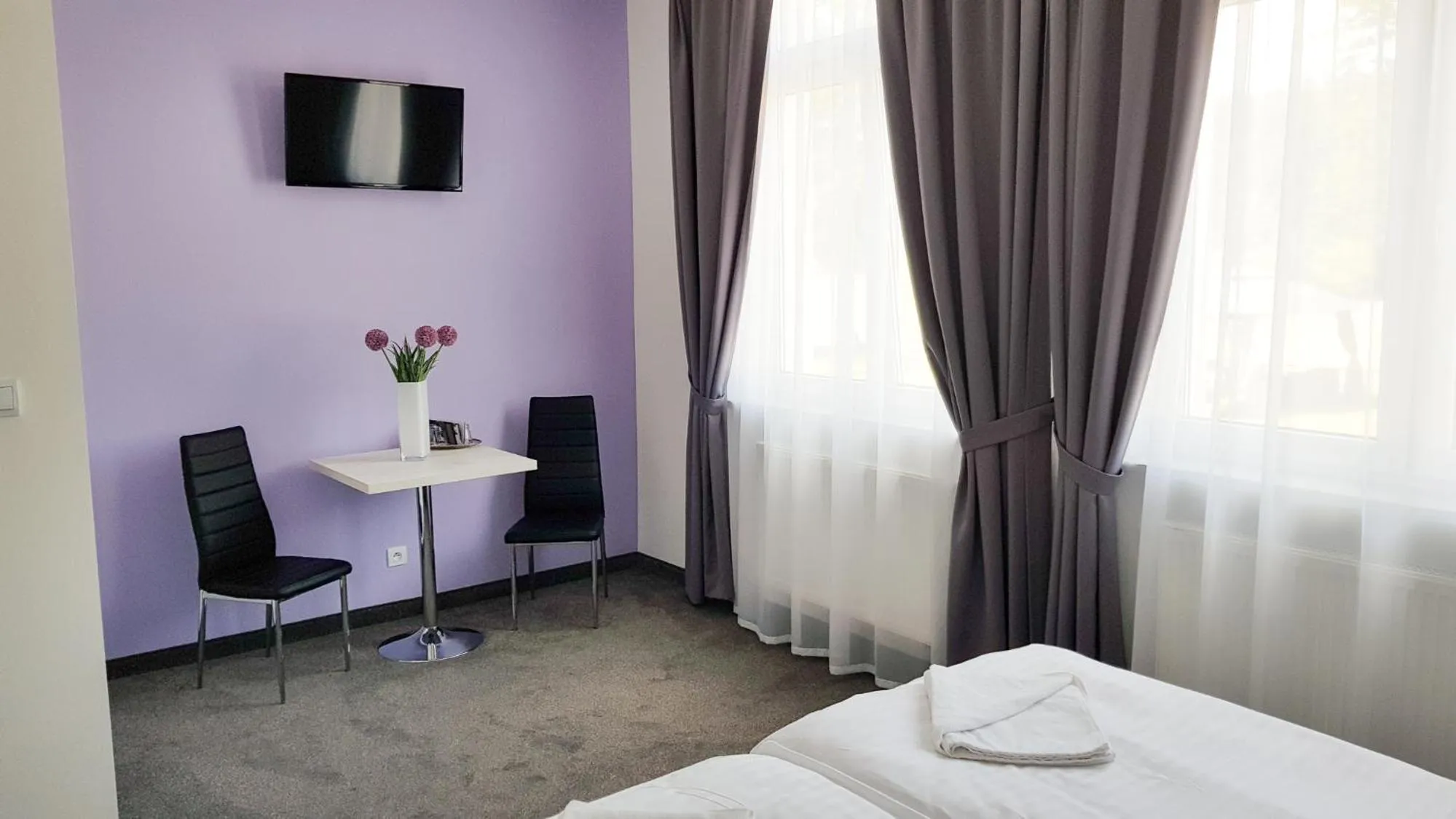 Bed in Hotel Roztocze