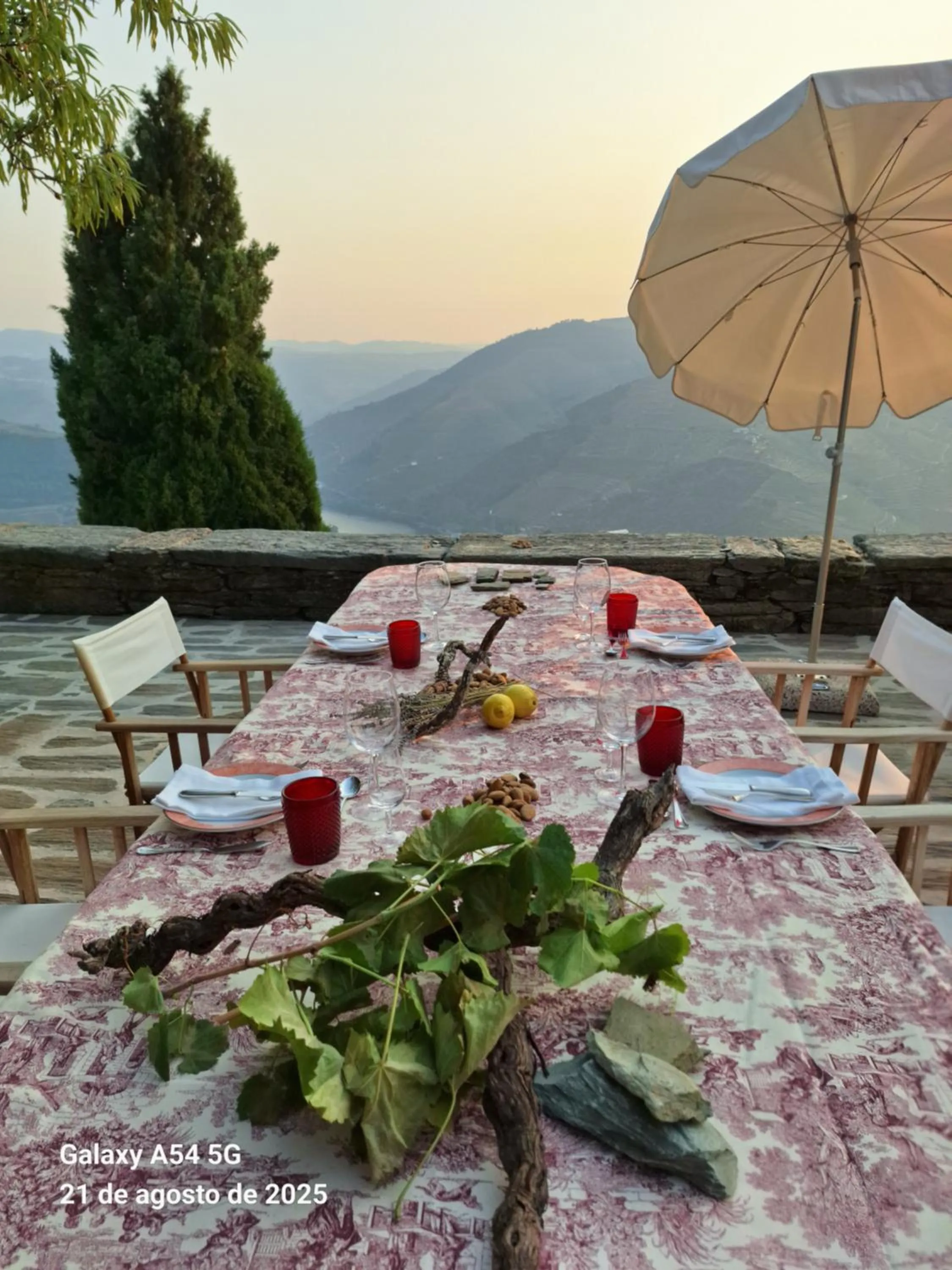 Restaurant/places to eat in Casa De Casal De Loivos