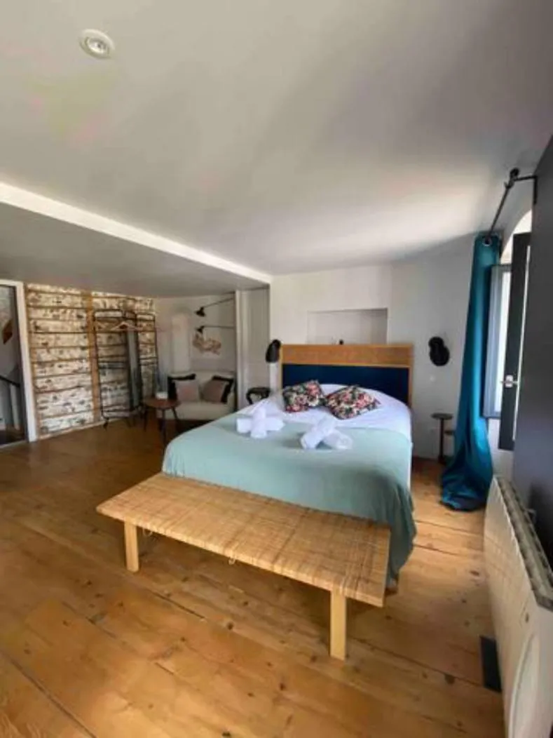 Bed in La Tour Grégoire