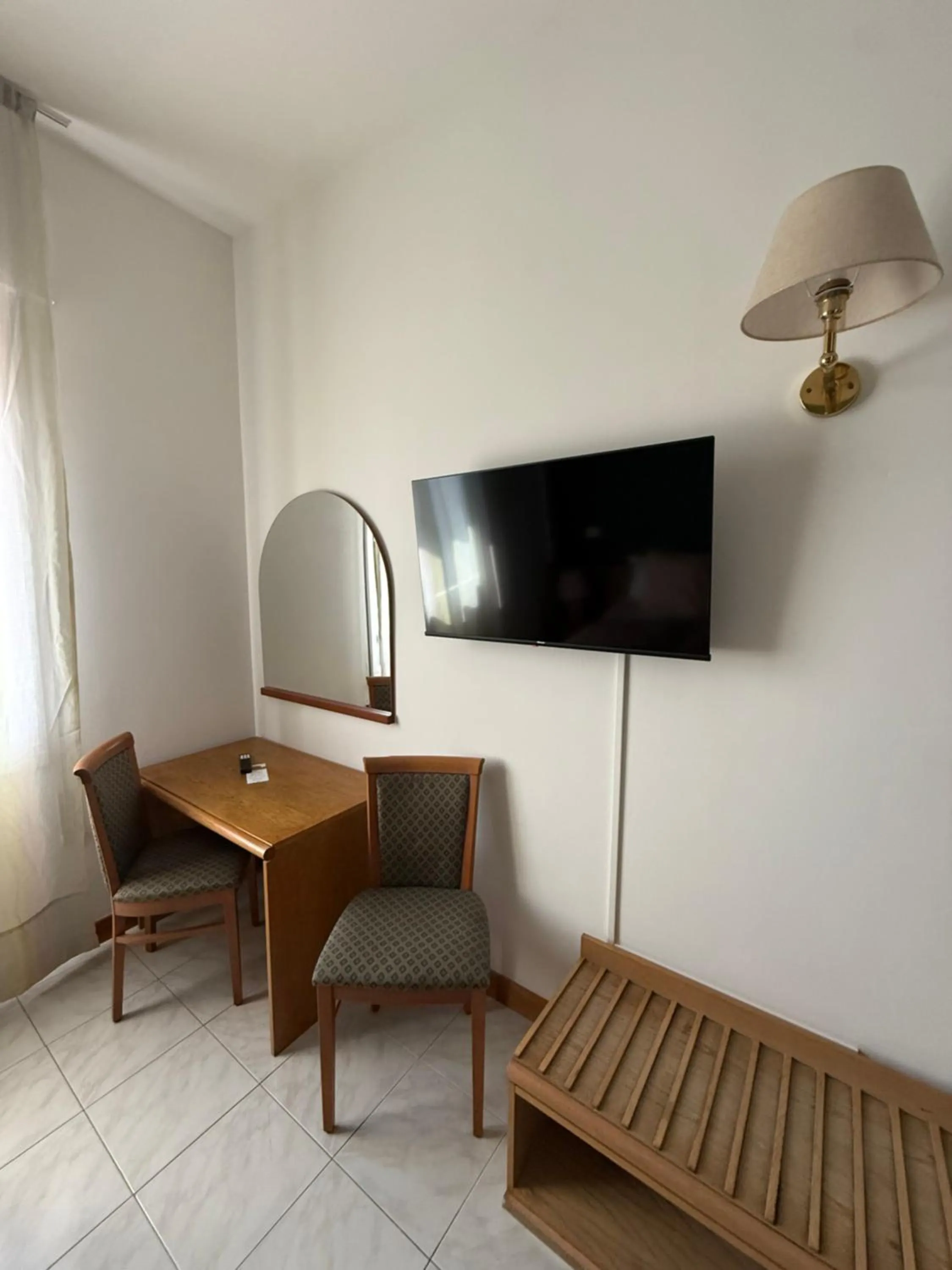 TV and multimedia in Hotel Florida