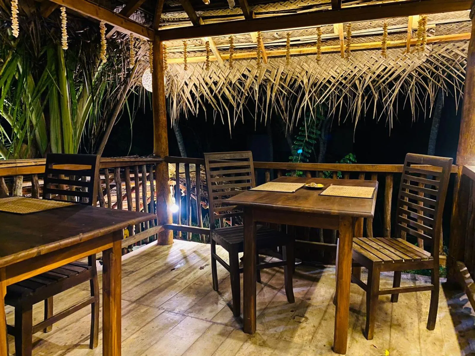 Restaurant/places to eat in Rekawa Turtle Gate Hotel