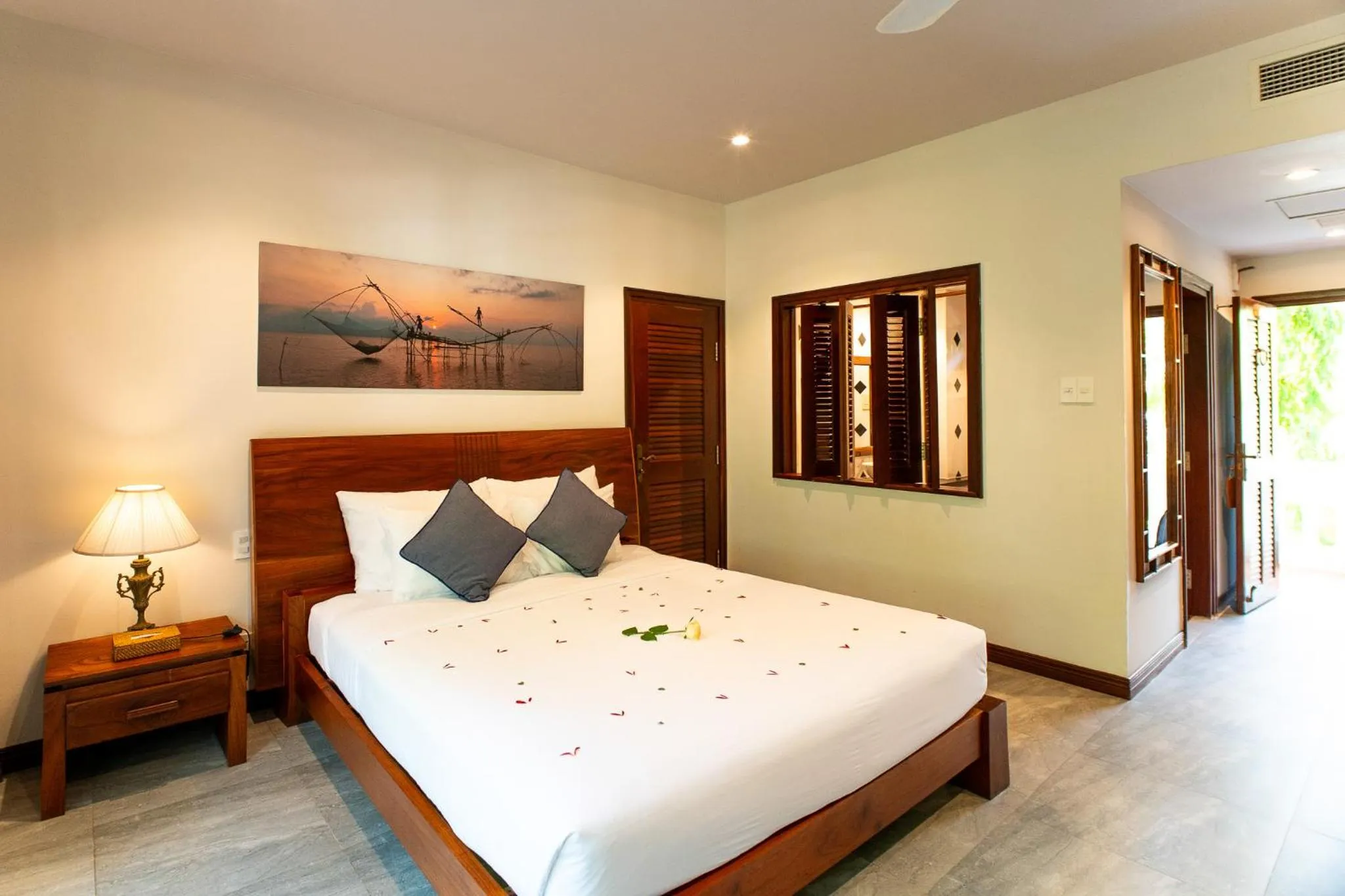 Bed in Allezboo Beach Resort & Spa