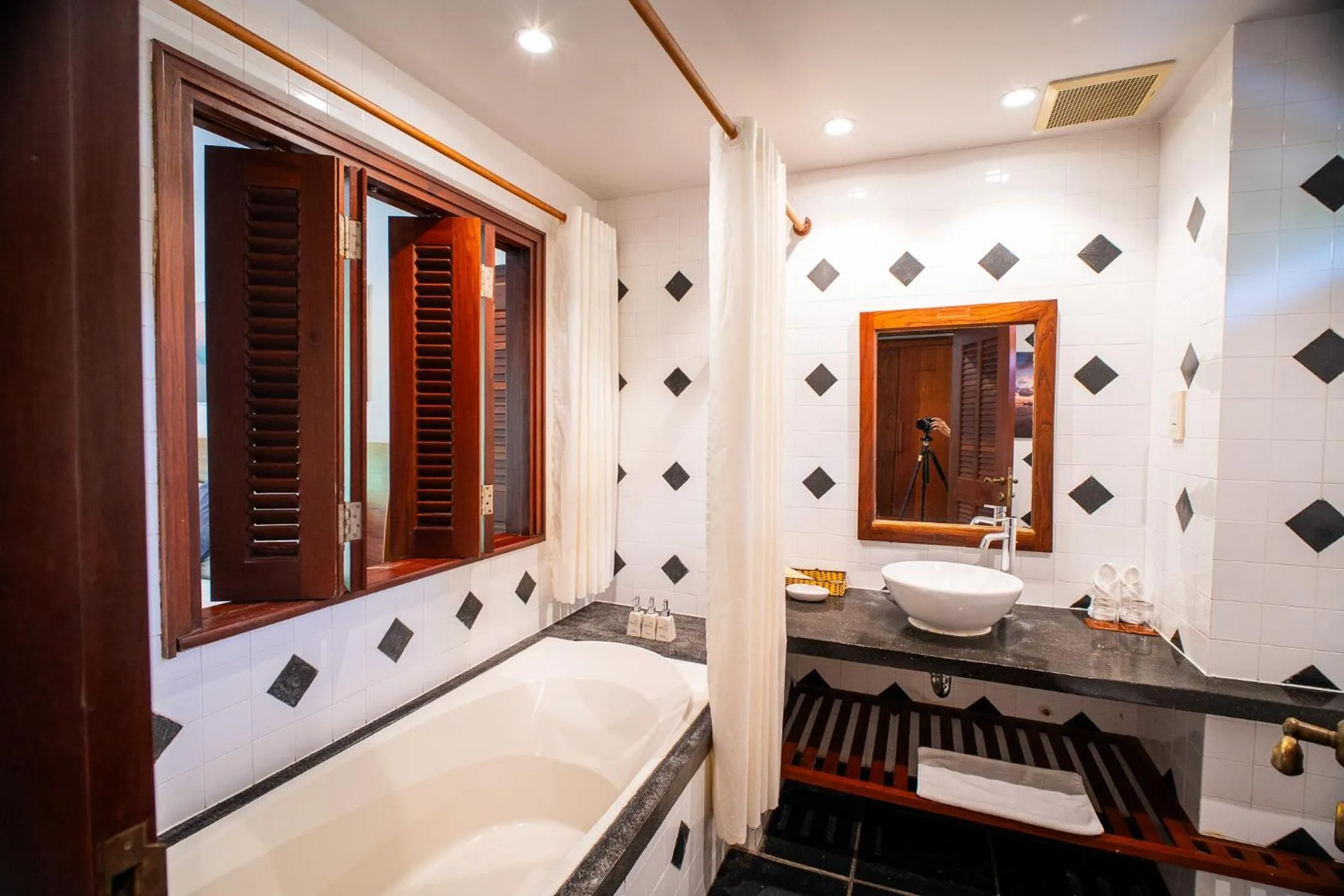 Bathroom in Allezboo Beach Resort & Spa